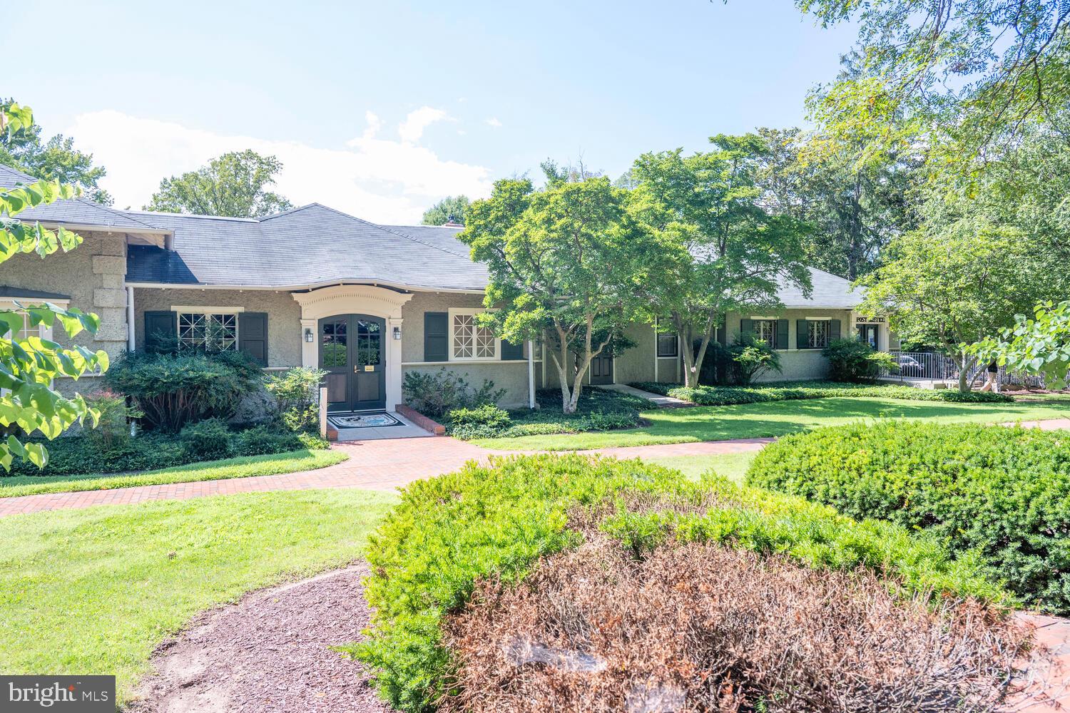 CHEVY CHASE VILLAGE - Residential