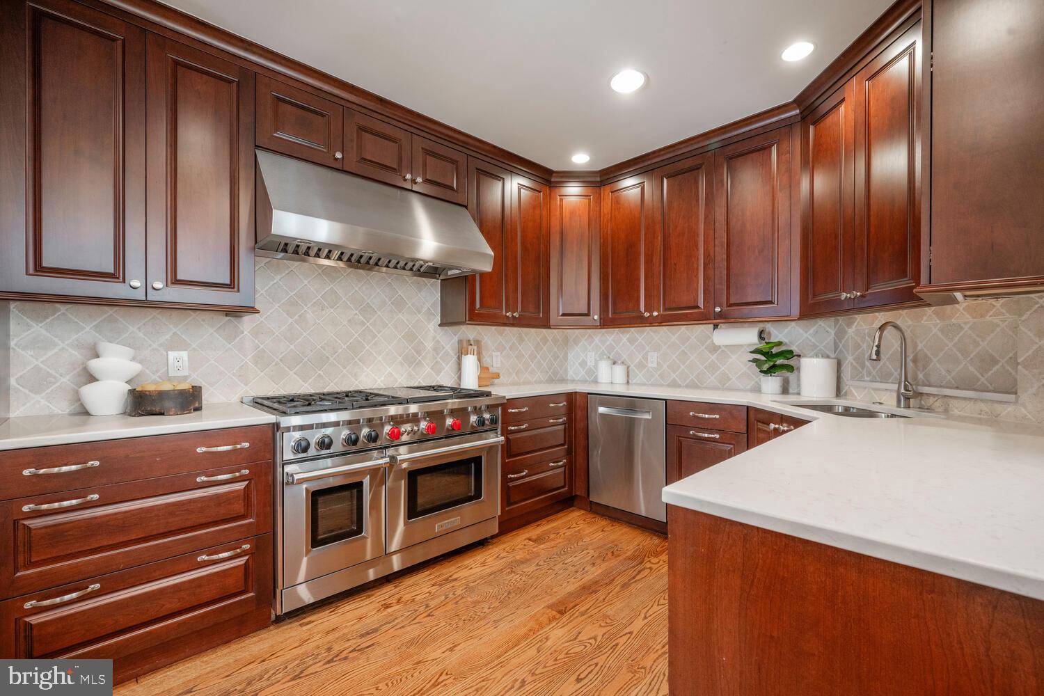 CHEVY CHASE VILLAGE - Residential