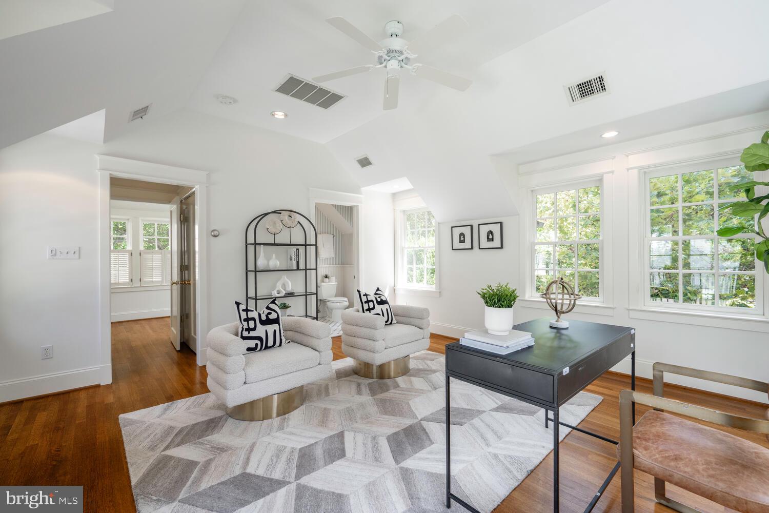 CHEVY CHASE VILLAGE - Residential