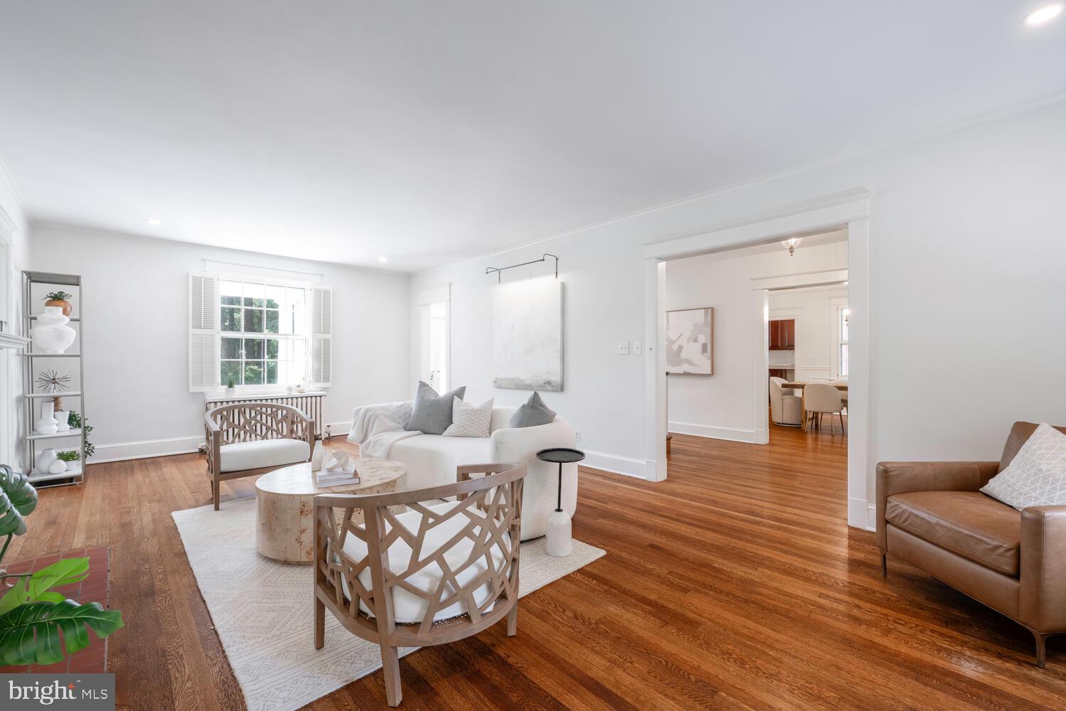 CHEVY CHASE VILLAGE - Residential