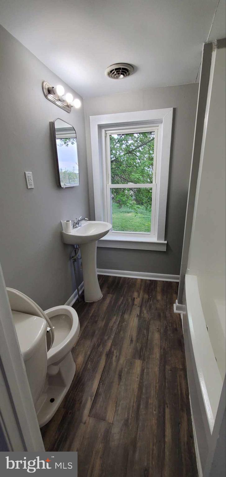 HILLCREST - Residential