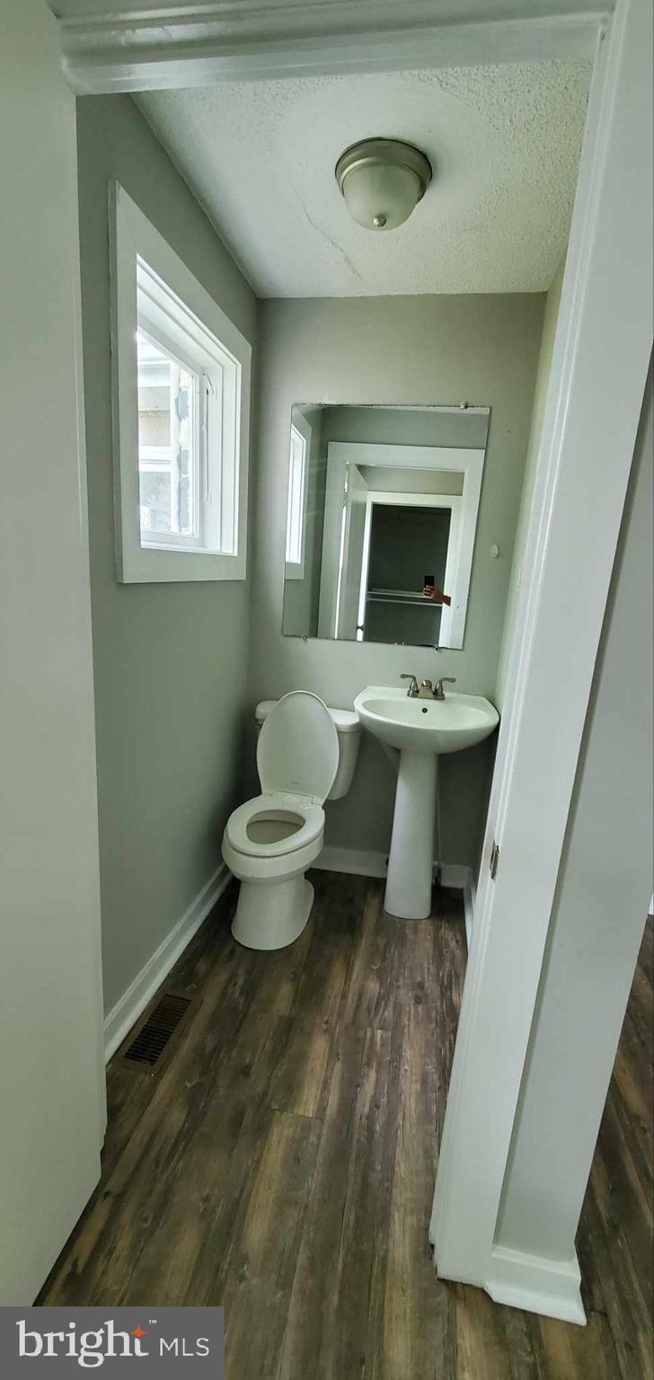 HILLCREST - Residential