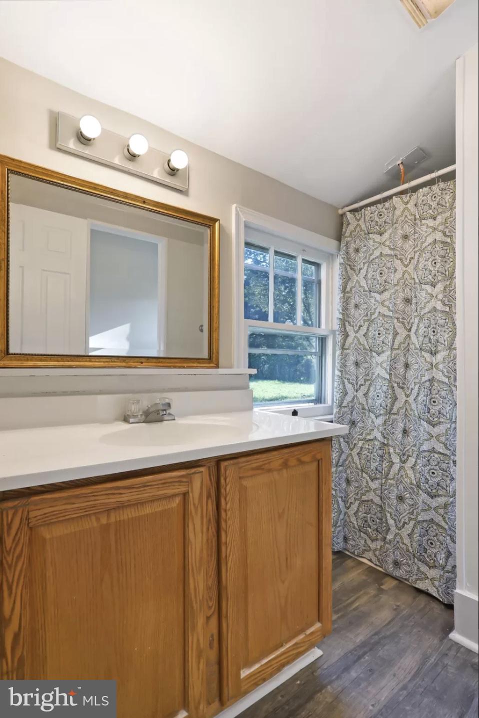 HILLCREST - Residential