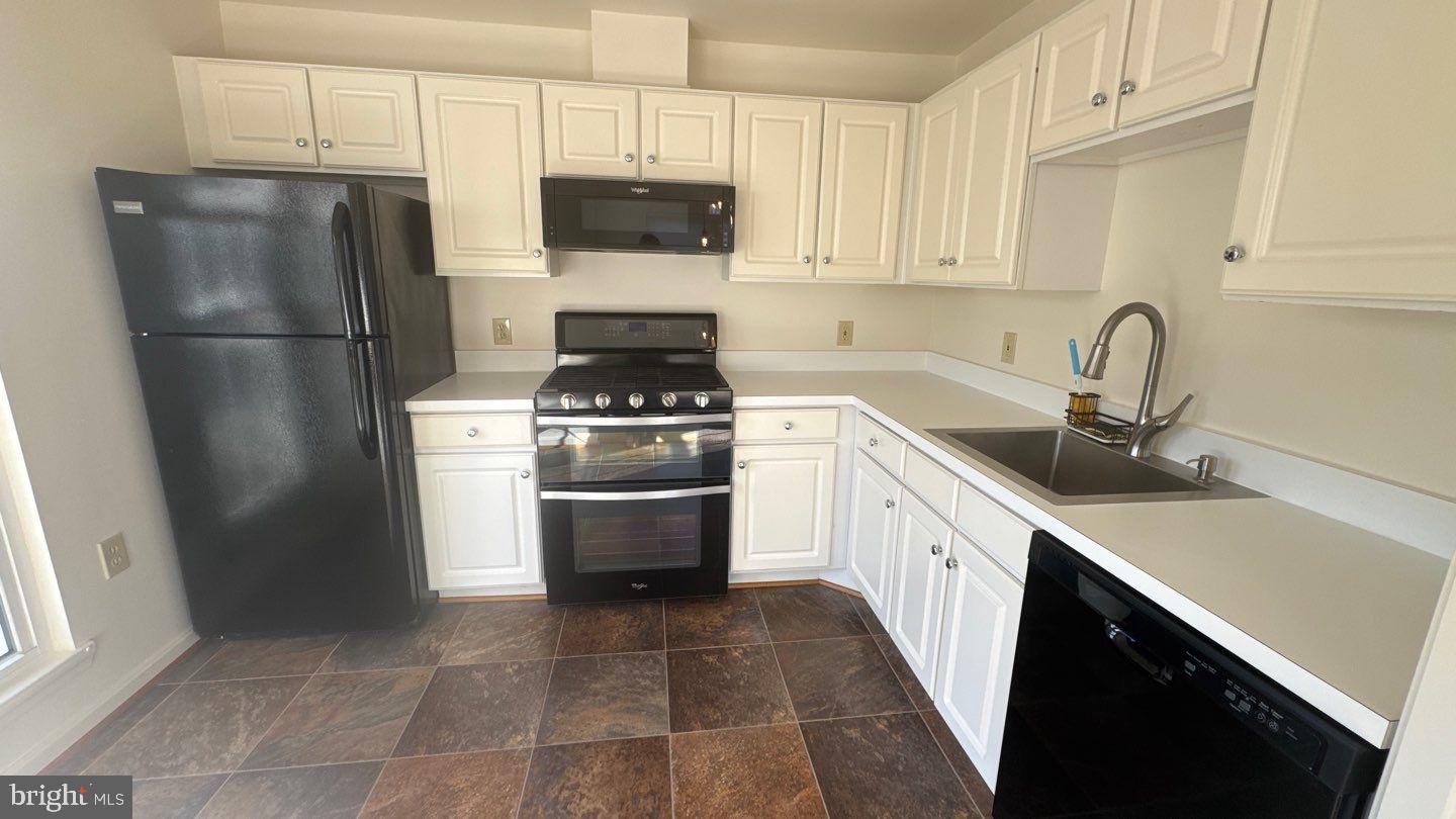 RUSSETT - Residential Lease