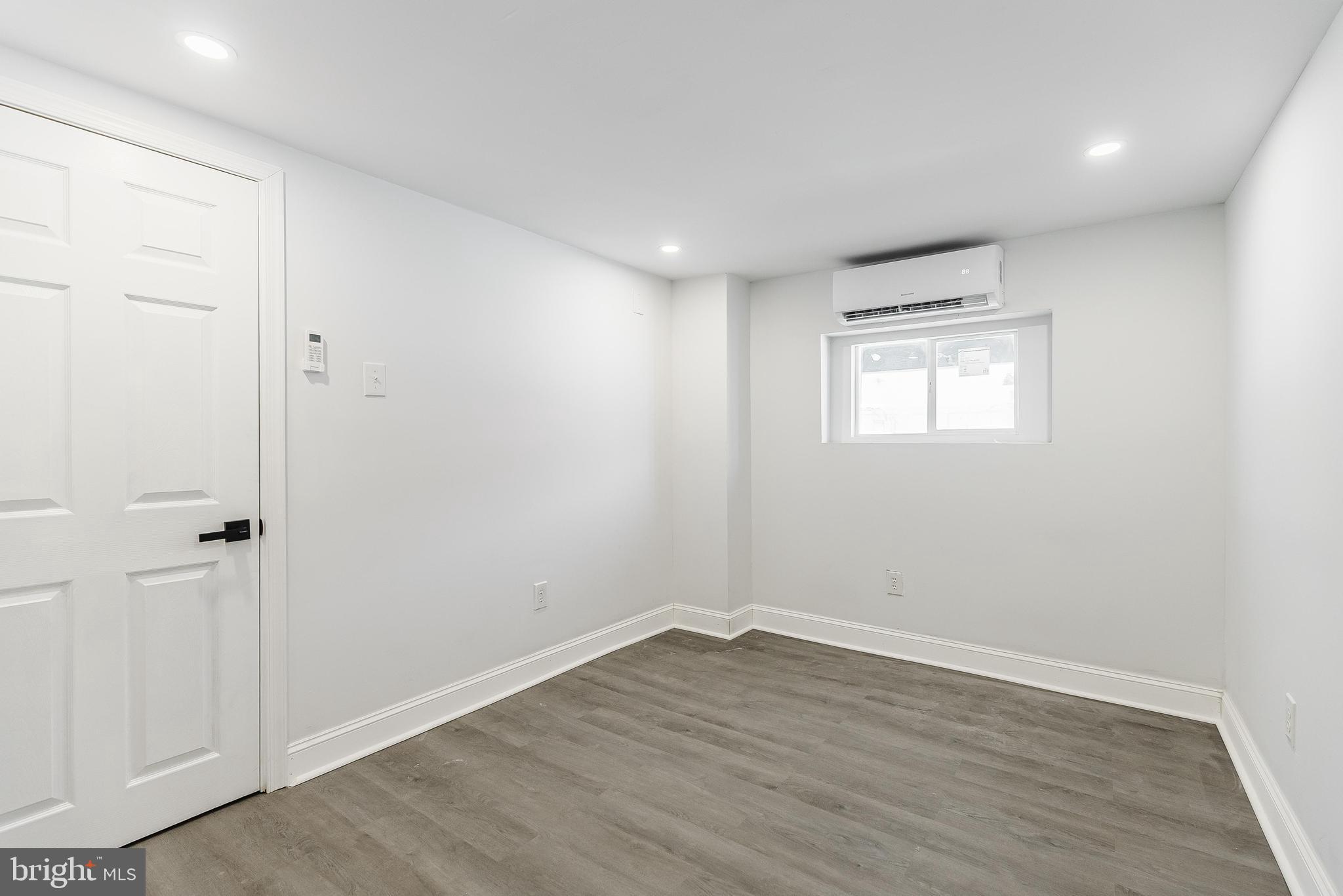 OVERBROOK - Residential