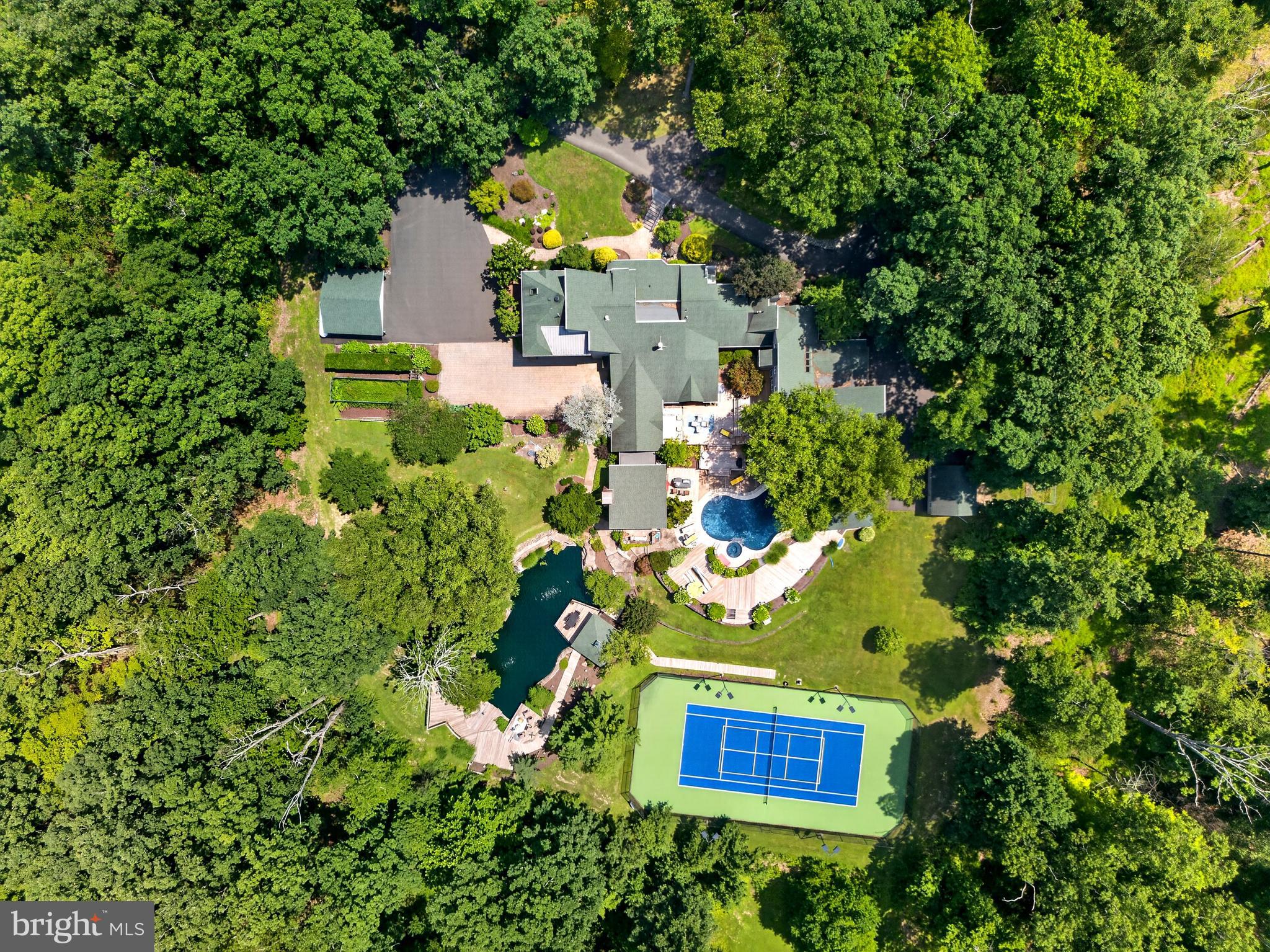 2094 AQUETONG ROAD