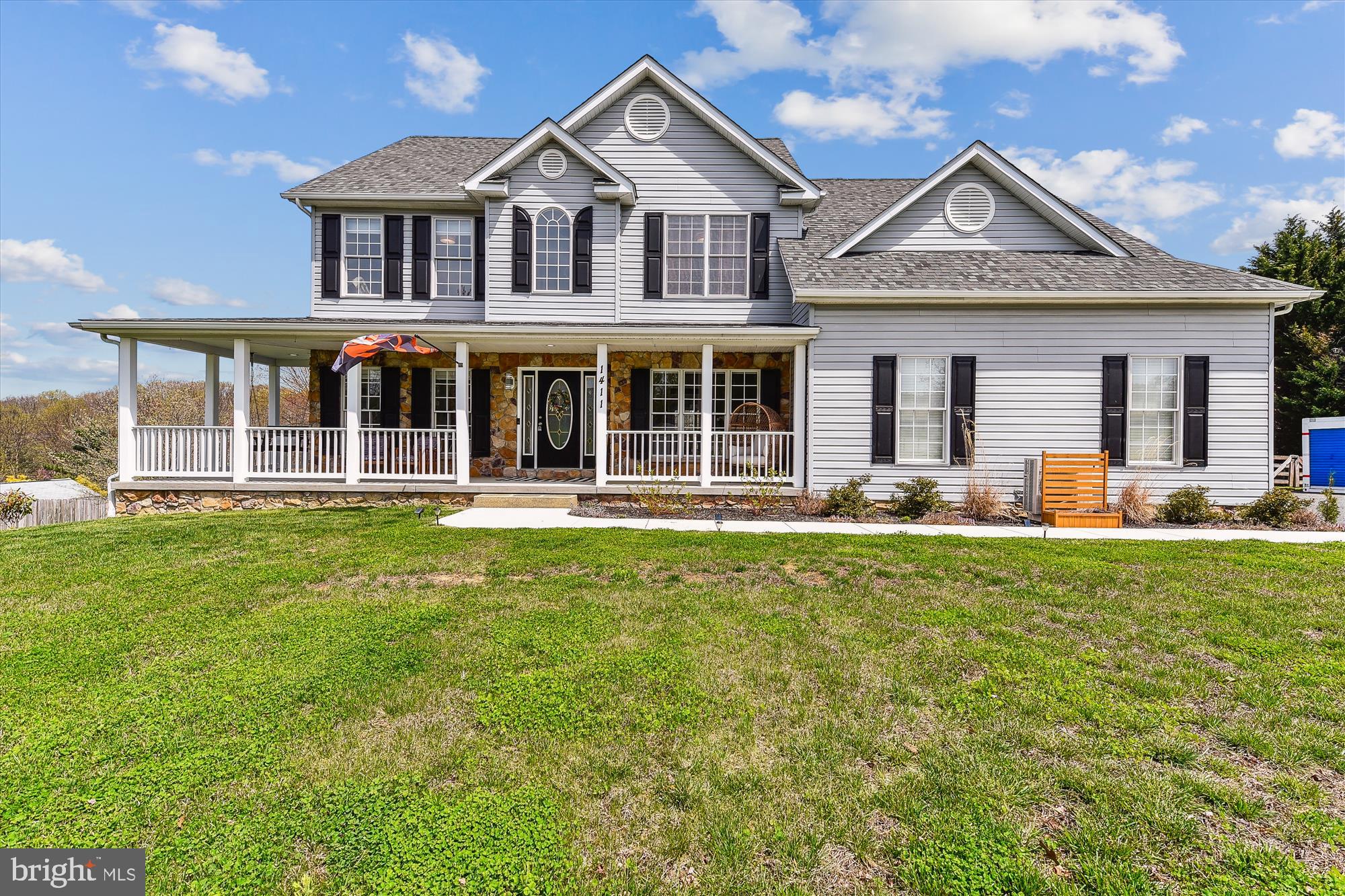 1411 EAGLES GROVE COURT