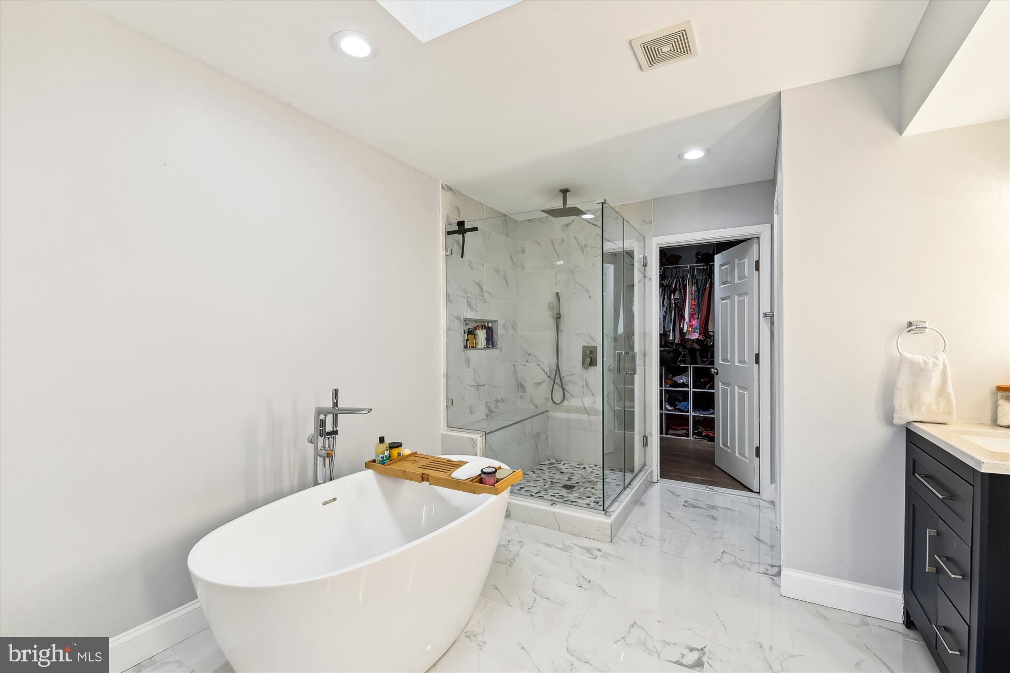 EAGLES GROVE - Residential