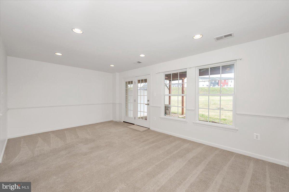 ANTIETAM COMMONS - Residential