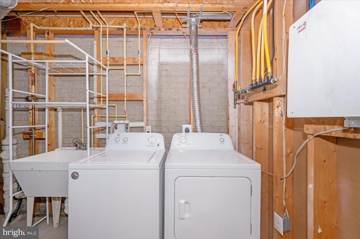 ANTIETAM COMMONS - Residential