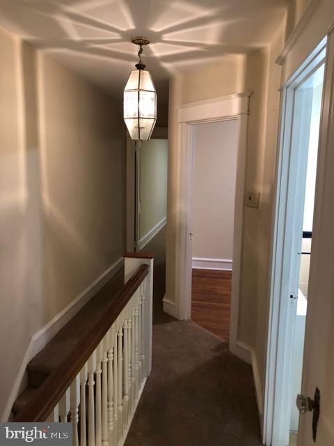 WEST OAK LANE - Residential Lease