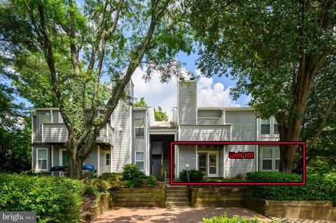 Condo For Sale - 3925 Greencastle Road #101<br/> BURTONSVILLE, MD 20866