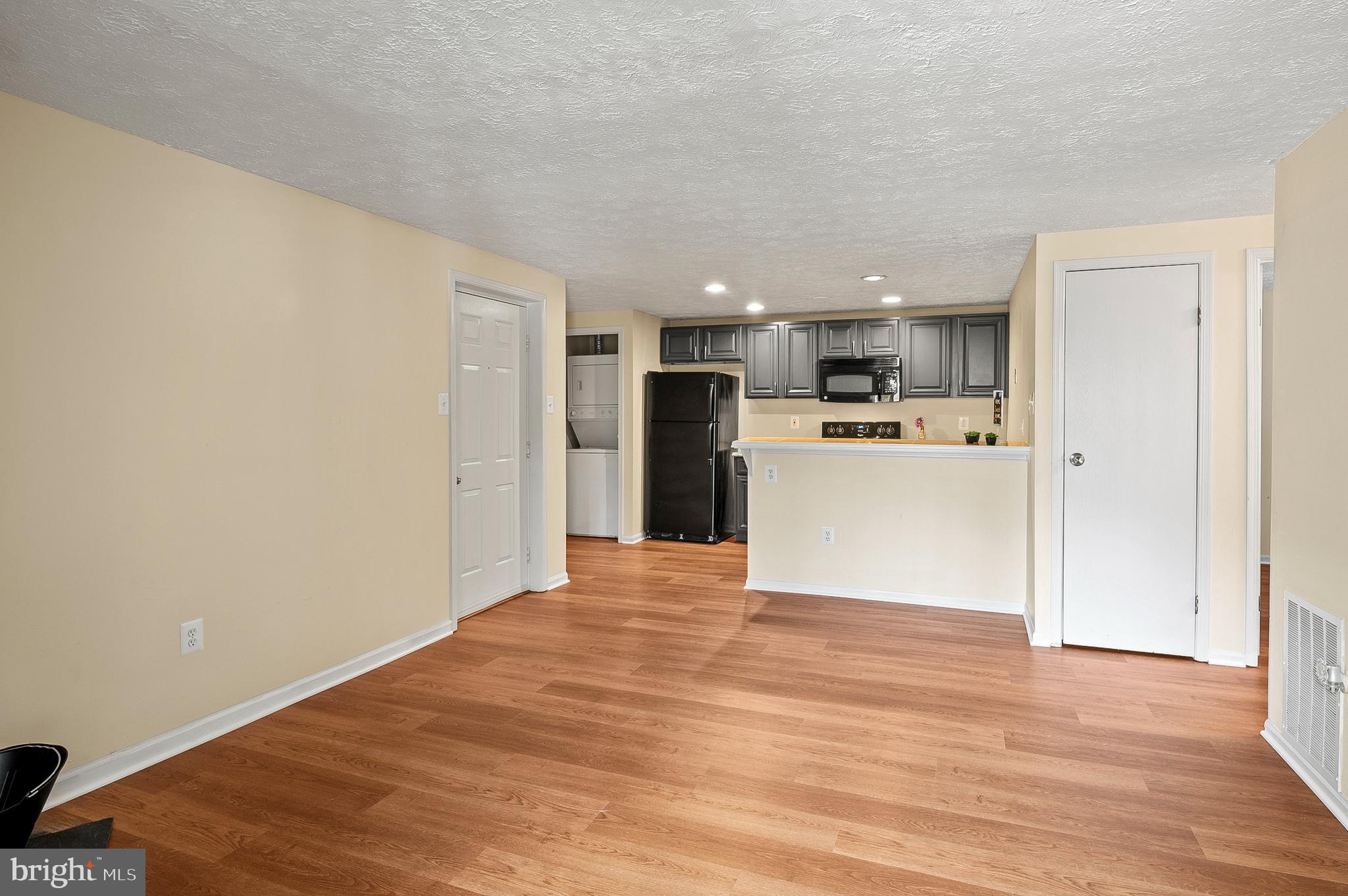 CASTLETREE CONDOMINIUMS - Residential