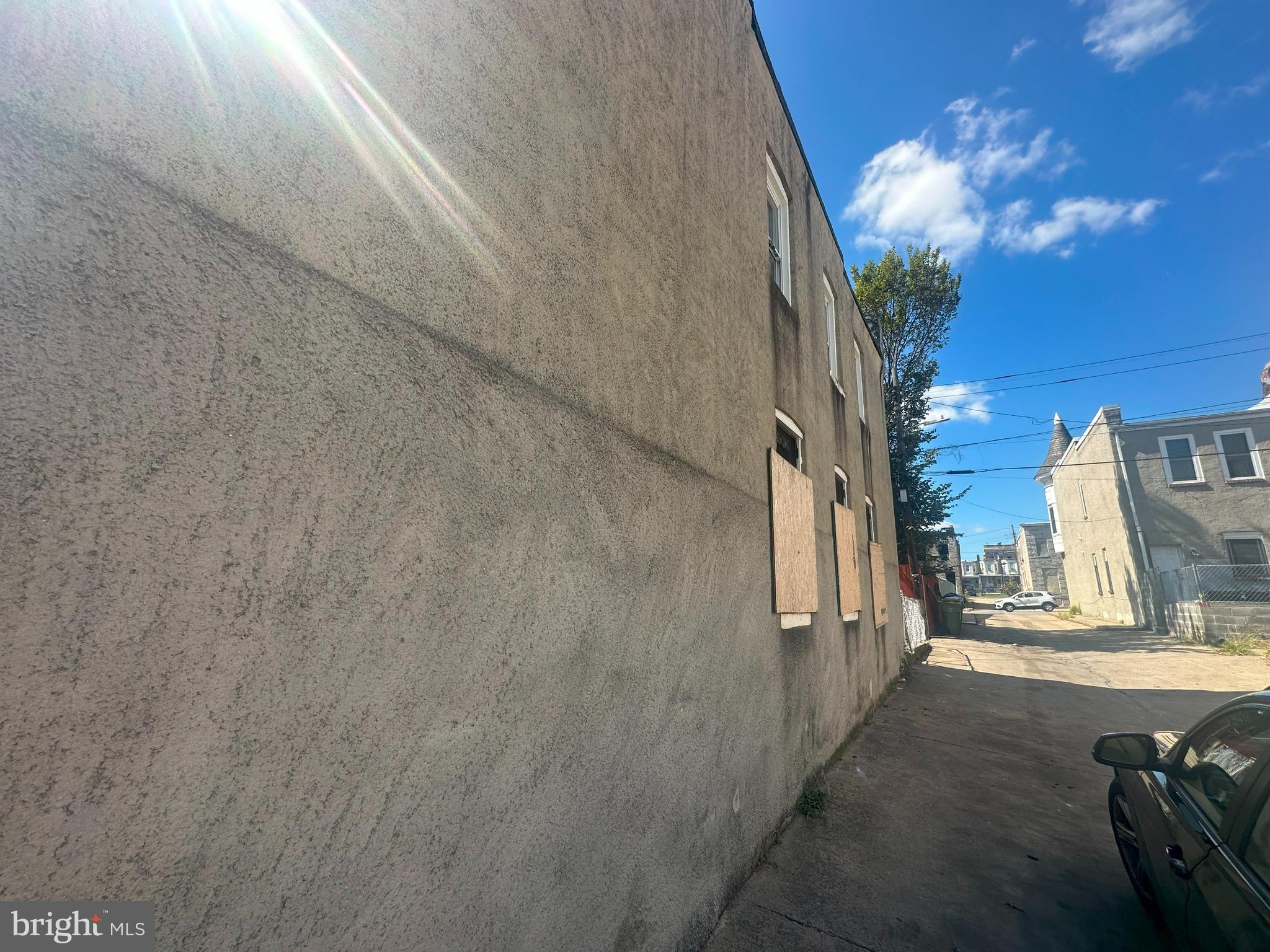 BROADWAY EAST - Residential