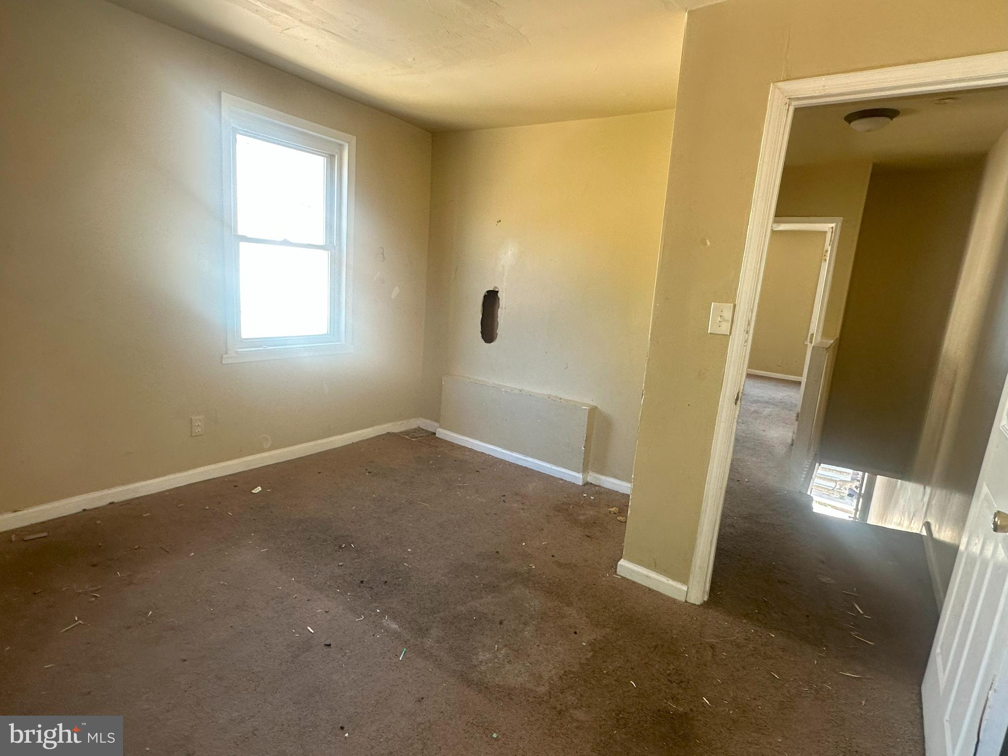 BROADWAY EAST - Residential