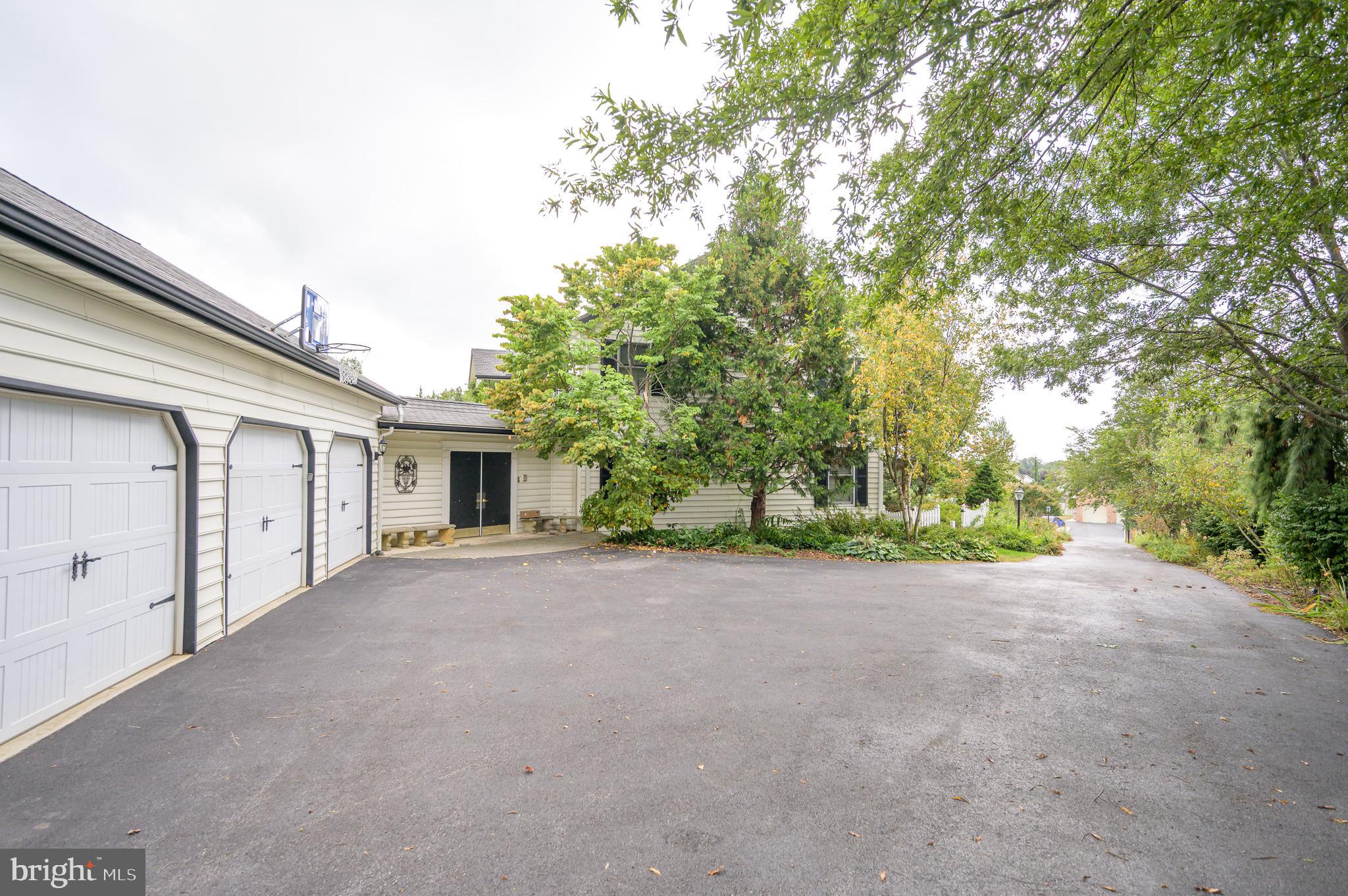 GUILFORD HILLS EAST - Residential