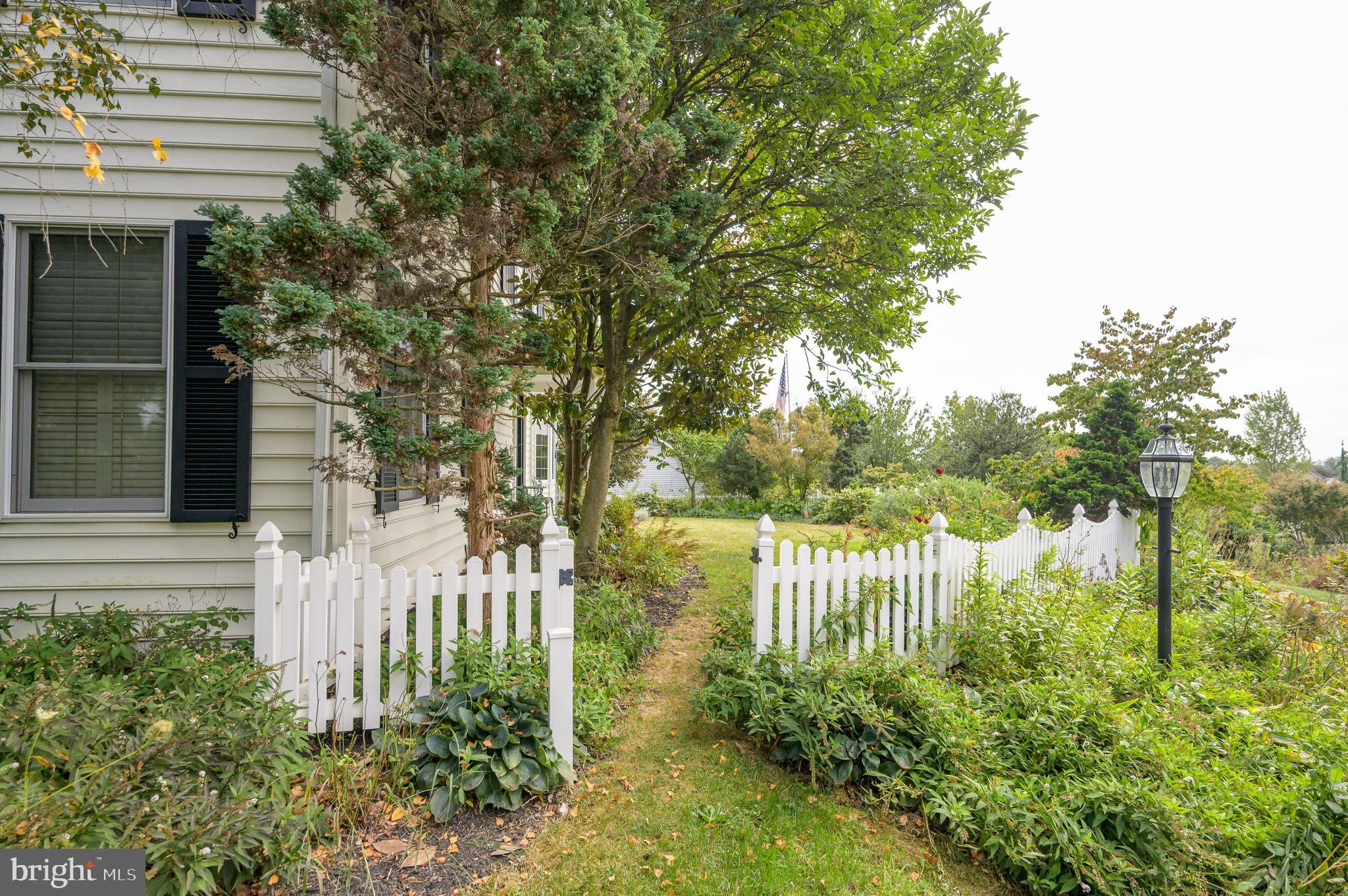 GUILFORD HILLS EAST - Residential