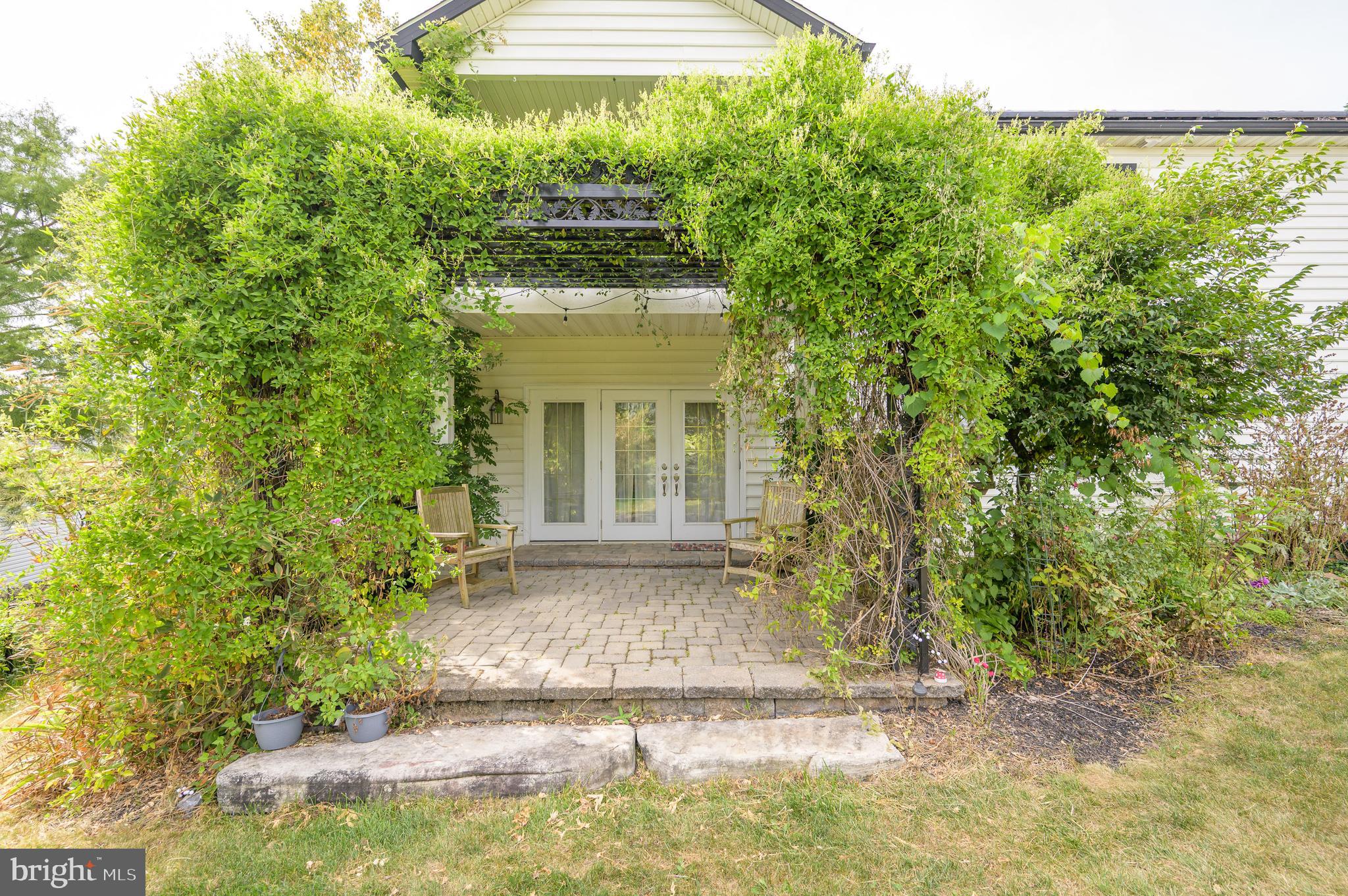 GUILFORD HILLS EAST - Residential