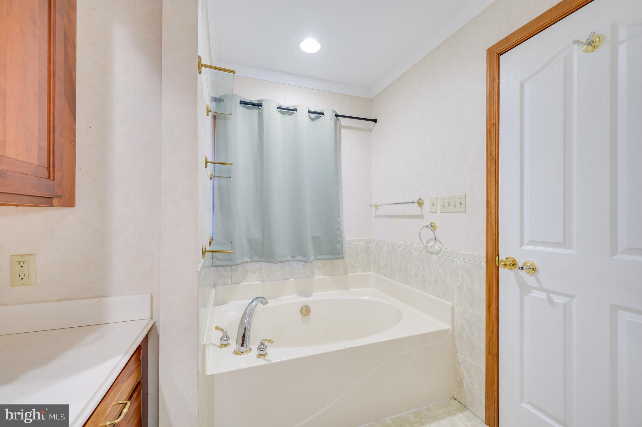 GUILFORD HILLS EAST - Residential