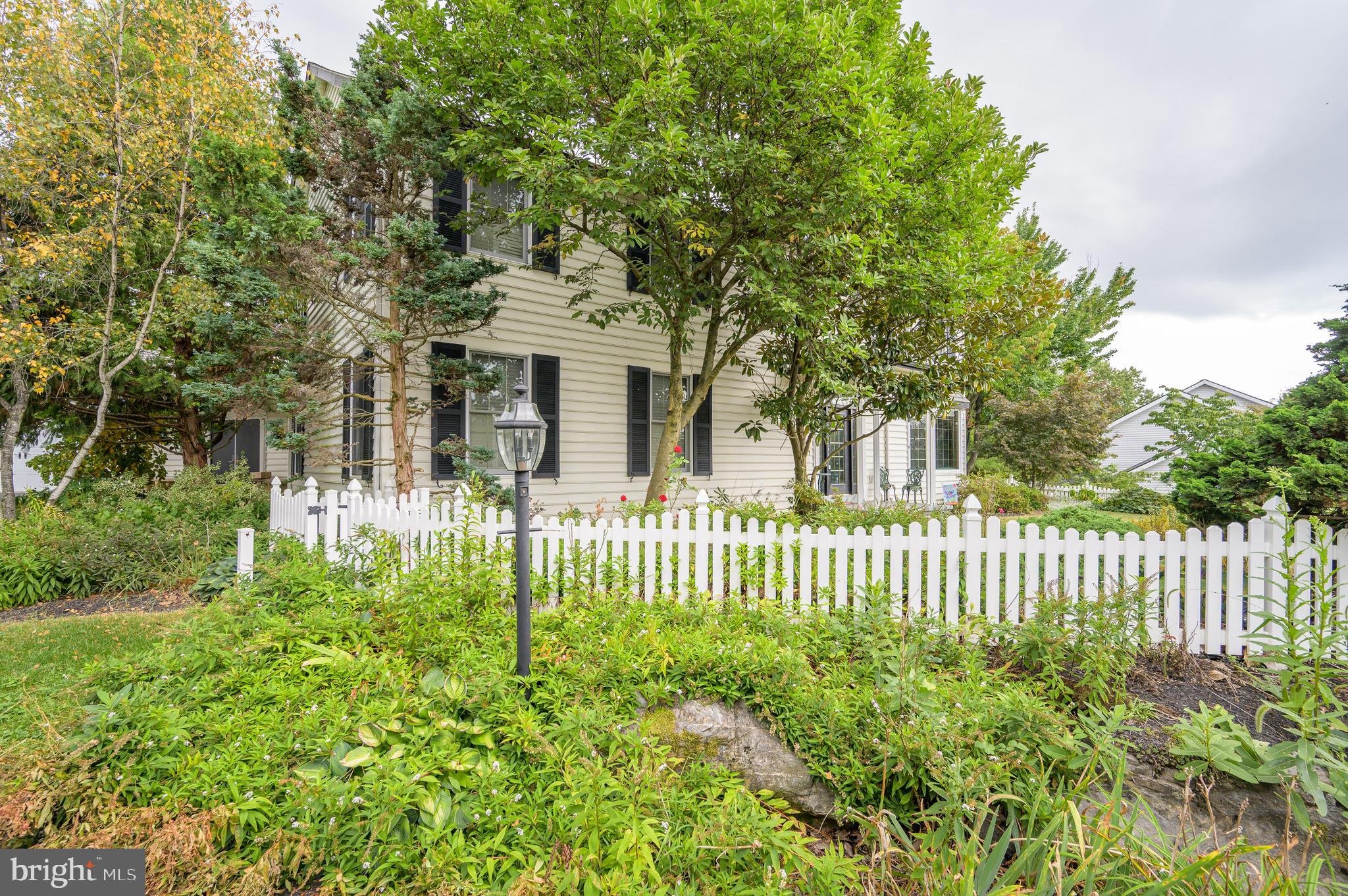 GUILFORD HILLS EAST - Residential