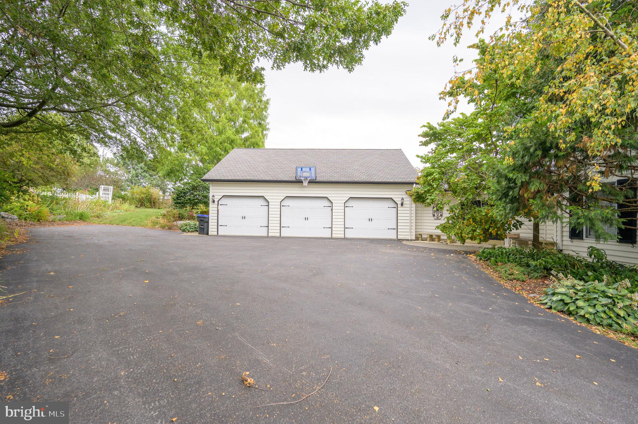 GUILFORD HILLS EAST - Residential