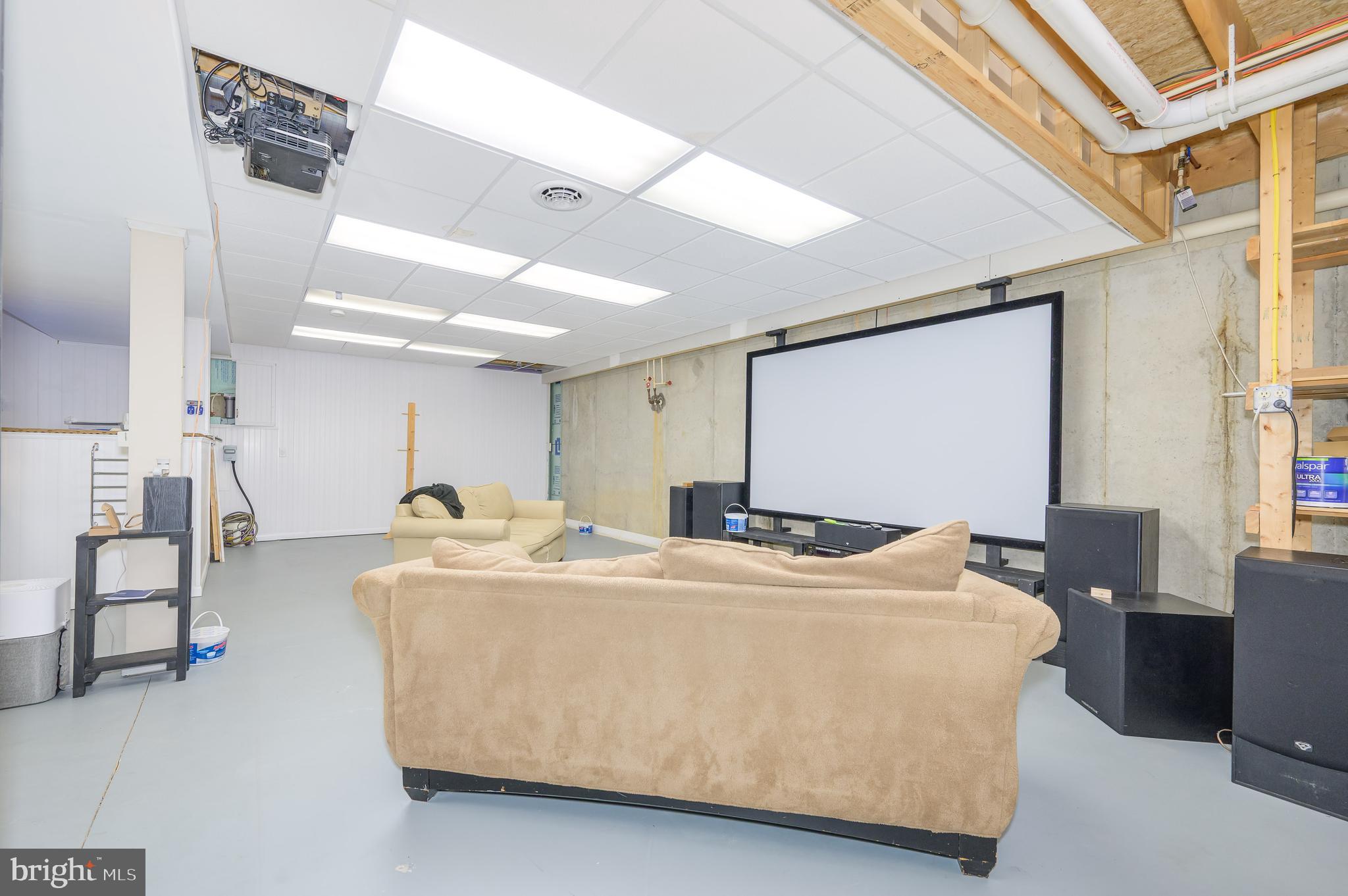 GUILFORD HILLS EAST - Residential