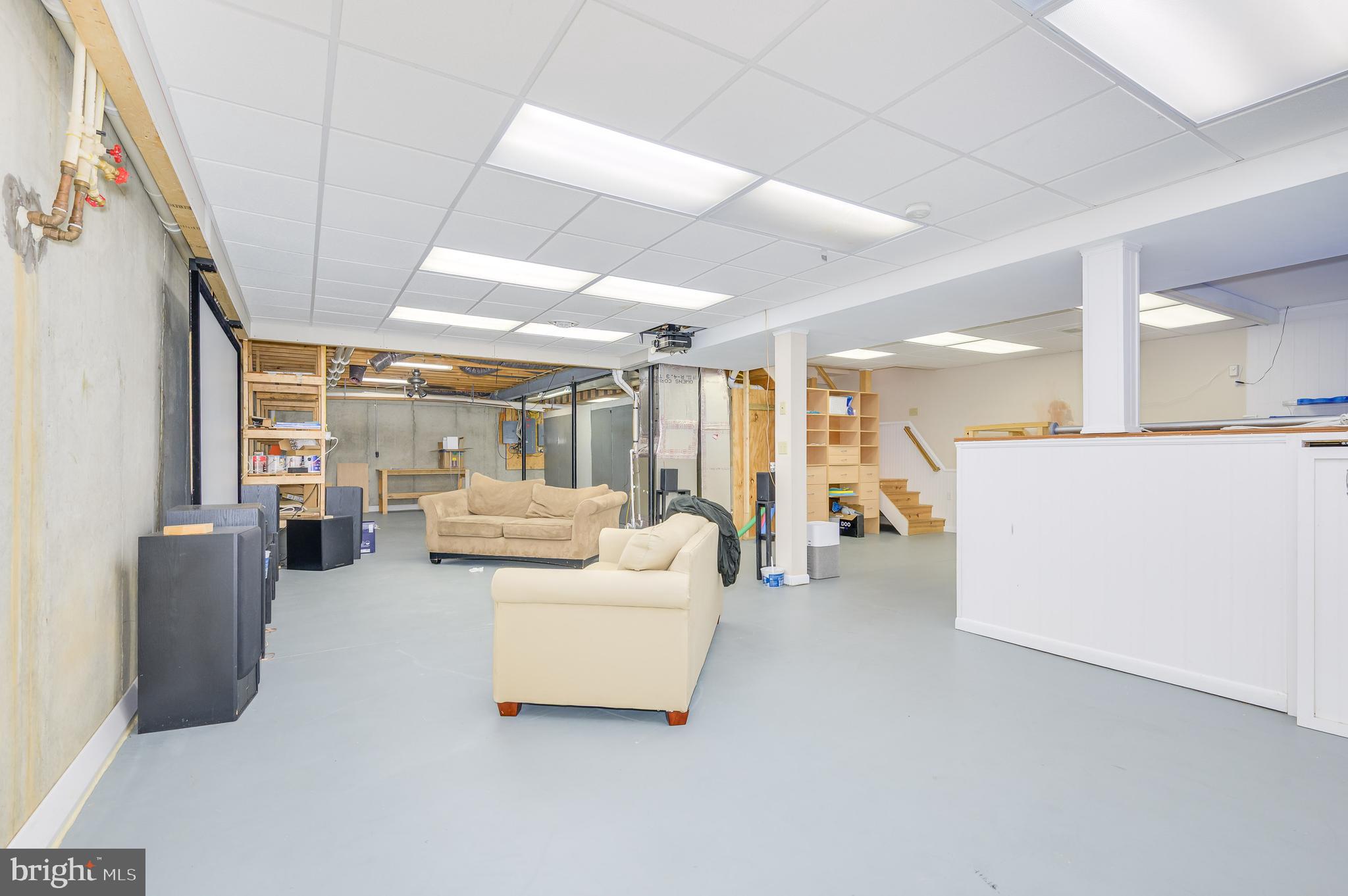 GUILFORD HILLS EAST - Residential