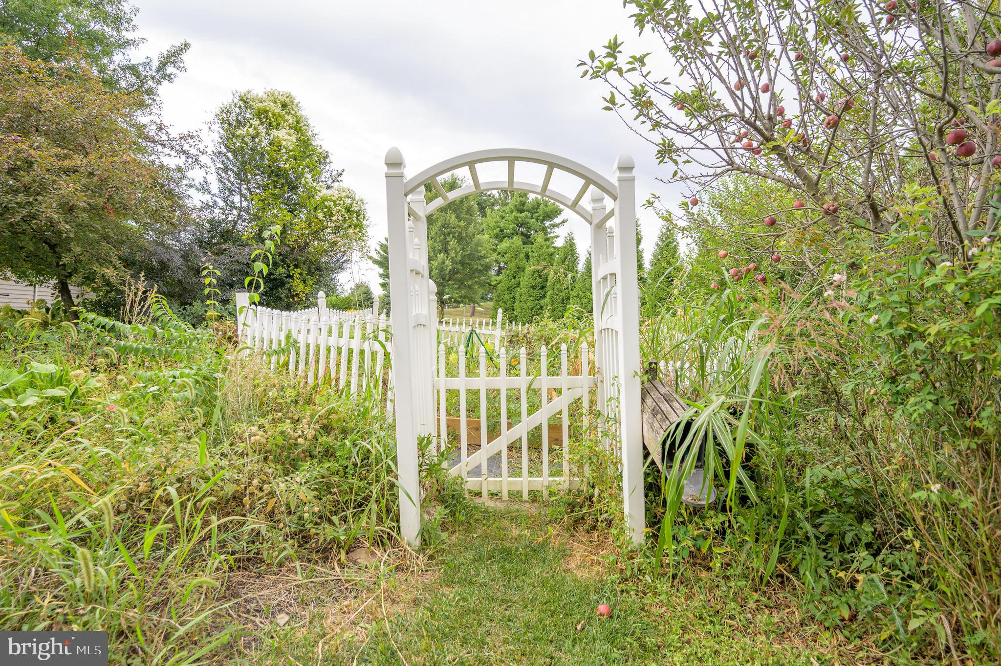 GUILFORD HILLS EAST - Residential