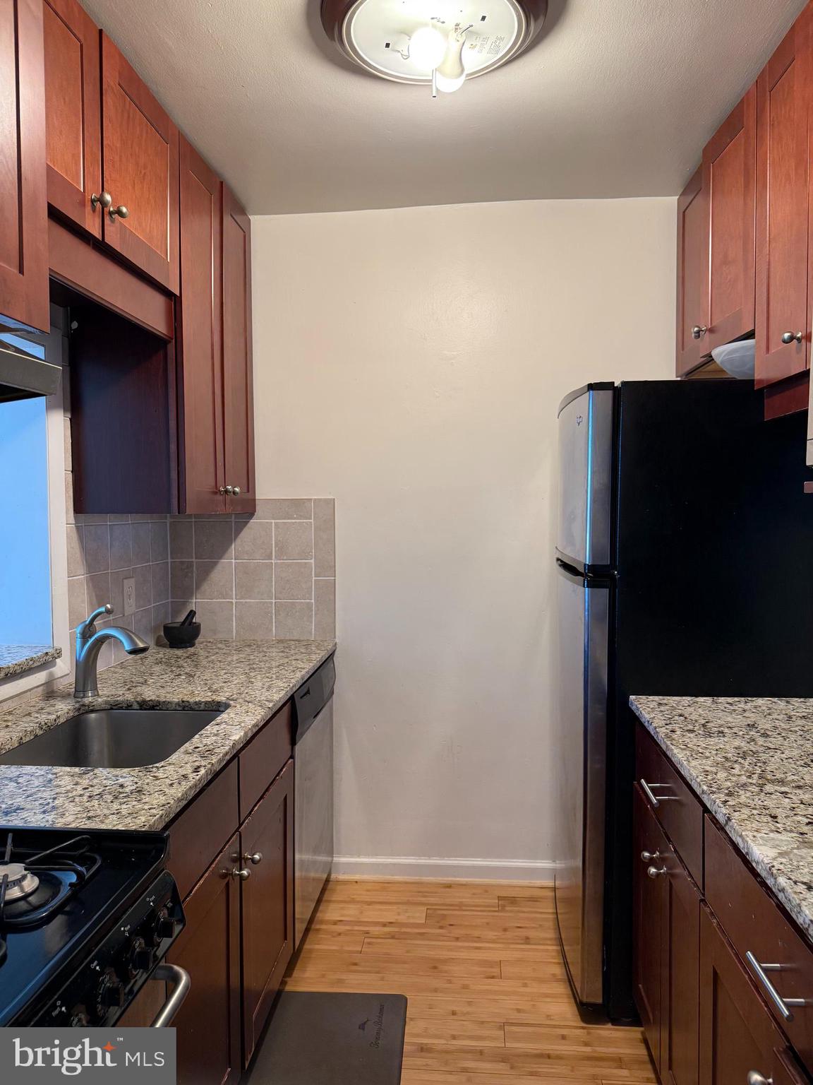 1121 ARLINGTON BOULEVARD 216