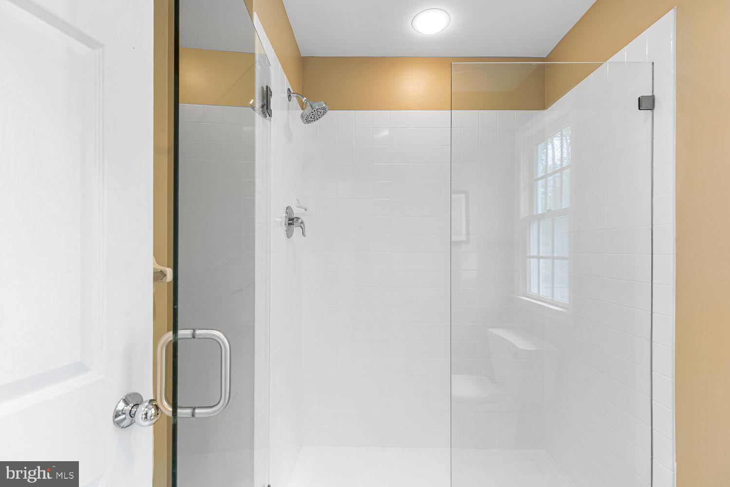 WHITEHORSE - Residential