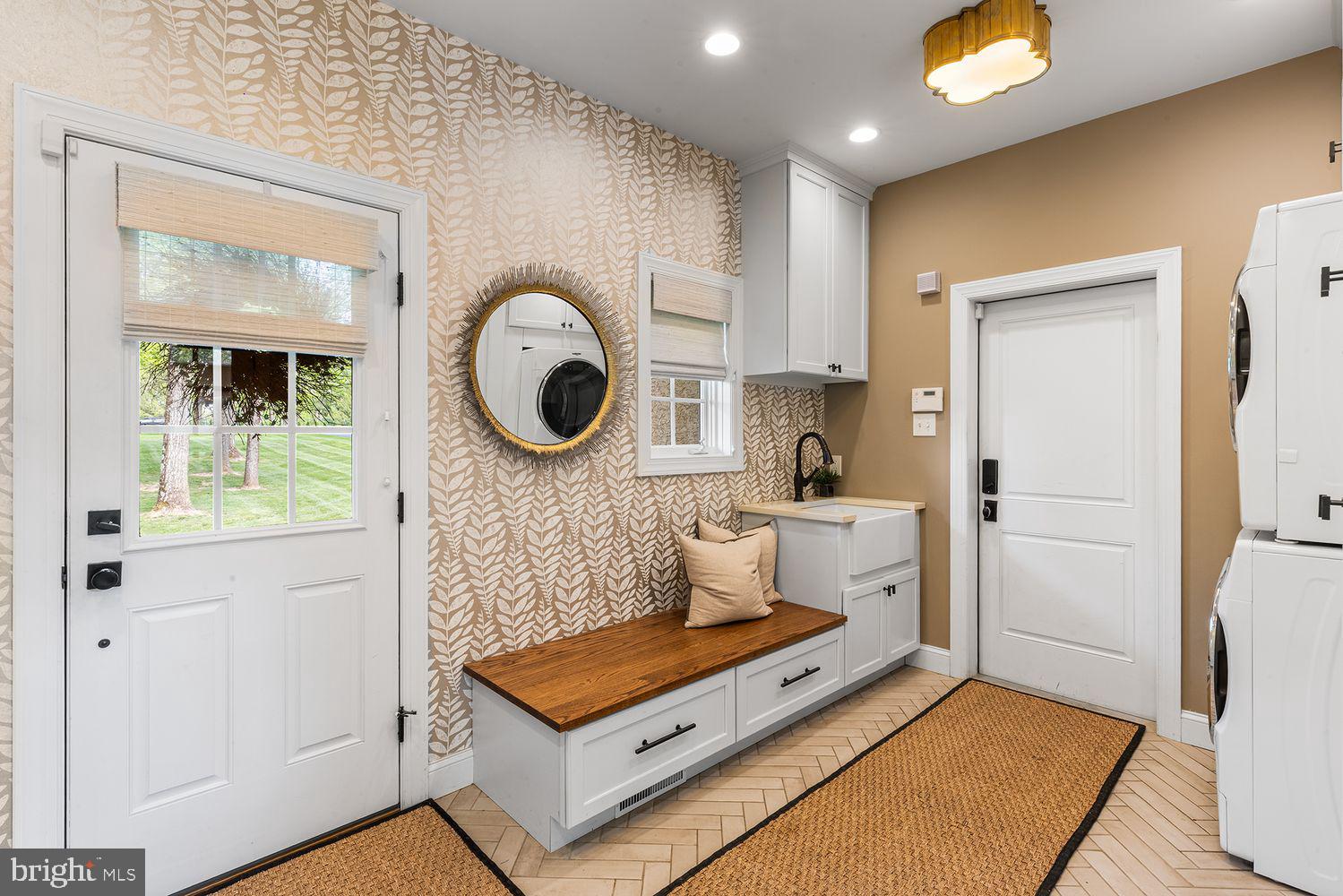 WHITEHORSE - Residential