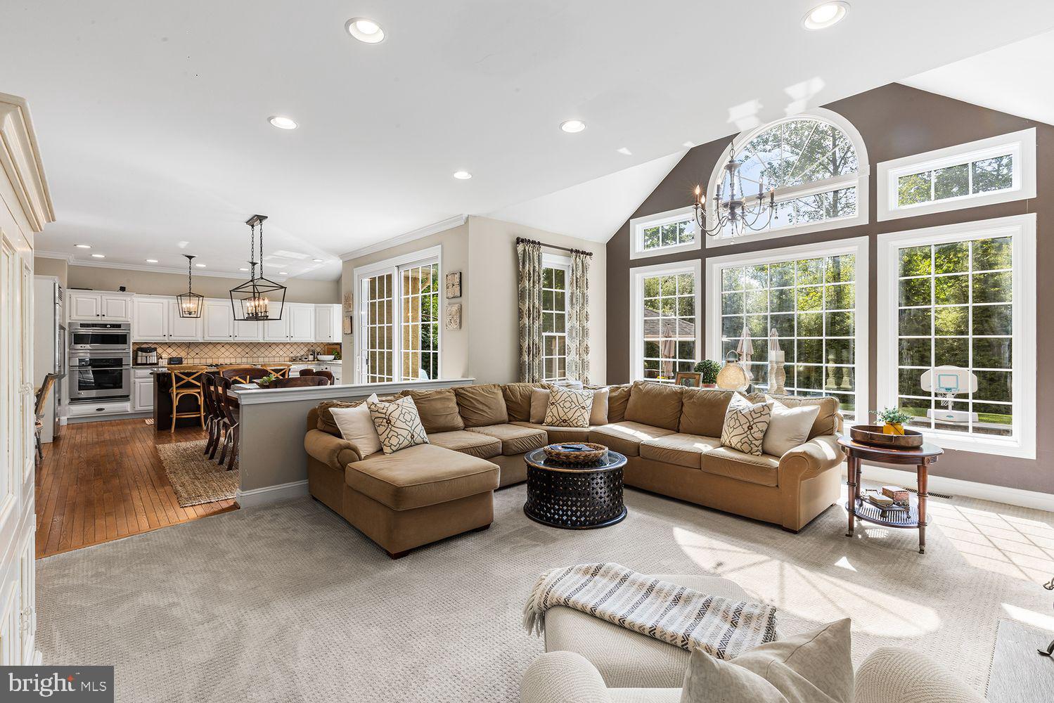 WHITEHORSE - Residential