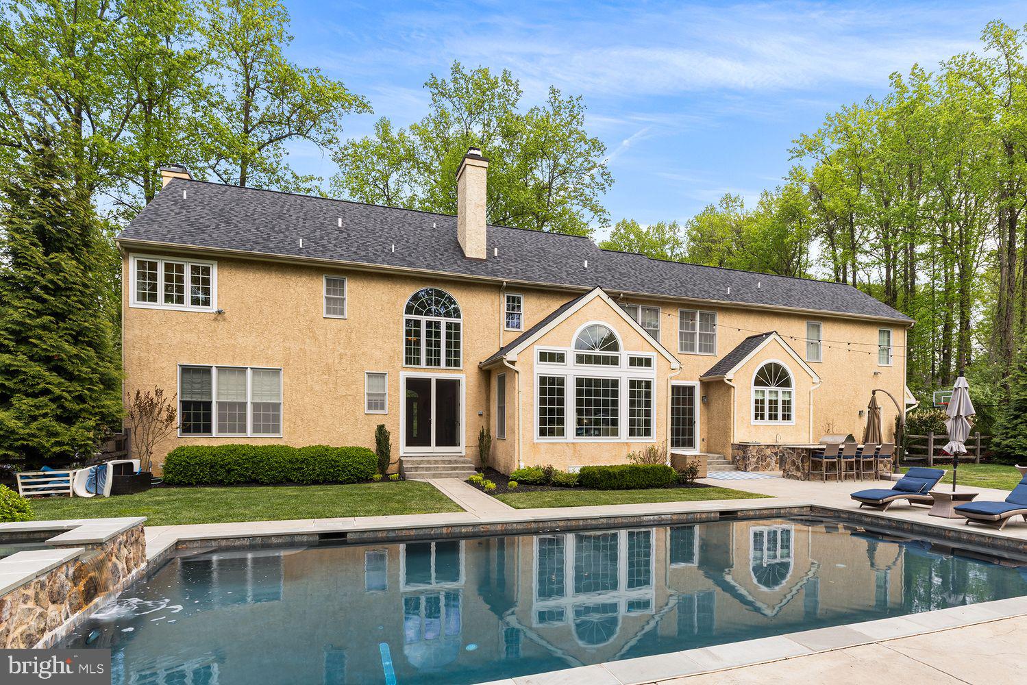 14 GREAT WOODS LANE