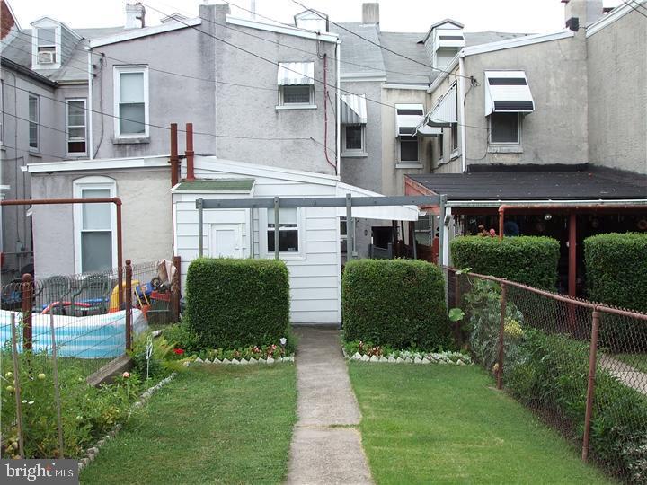 1139 MUHLENBERG STREET