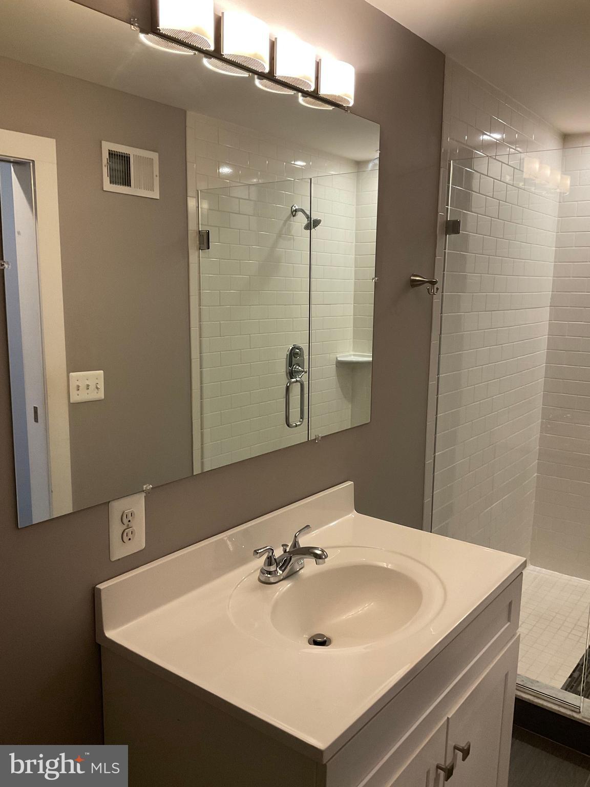 CANTON - Residential Lease