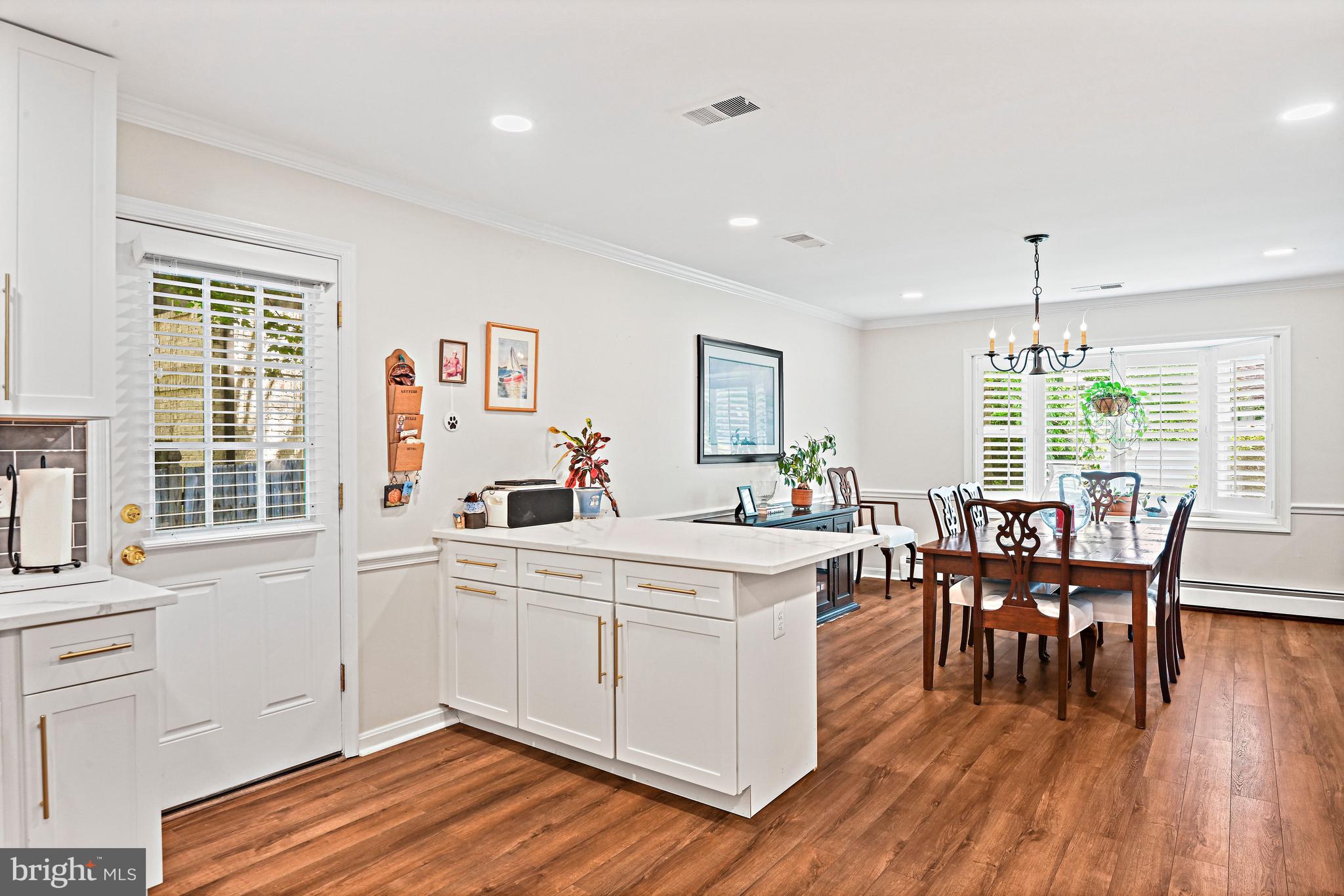 BEVERLY MANOR - Residential