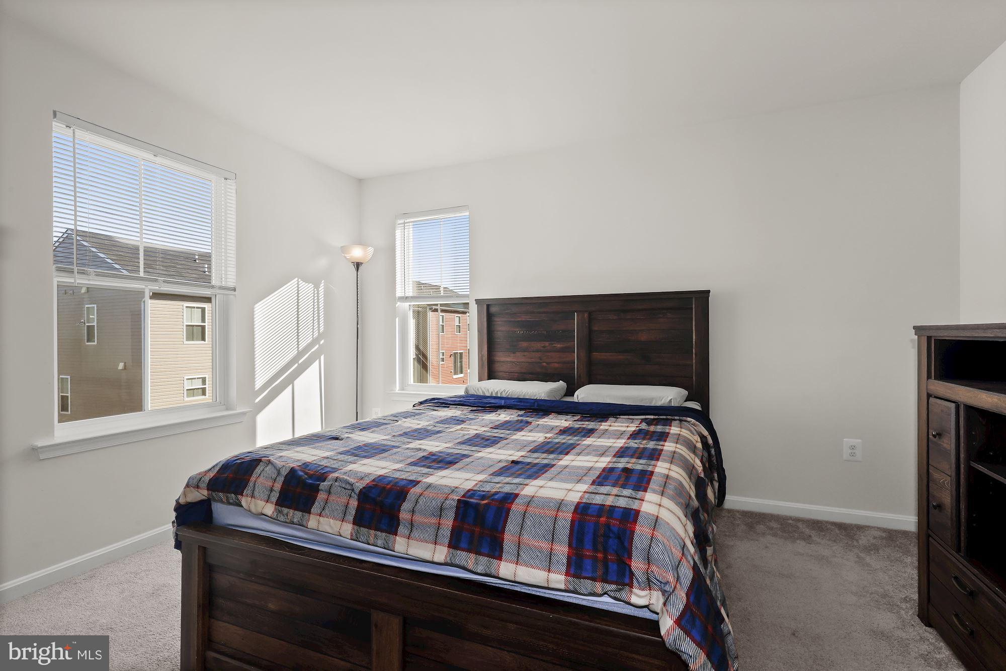 MEADE'S CROSSING - Residential