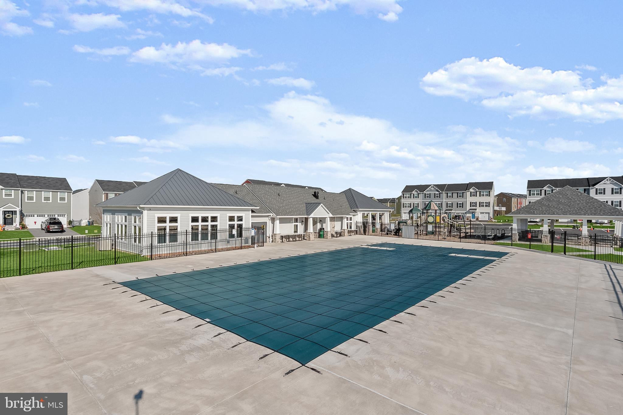 MEADE'S CROSSING - Residential