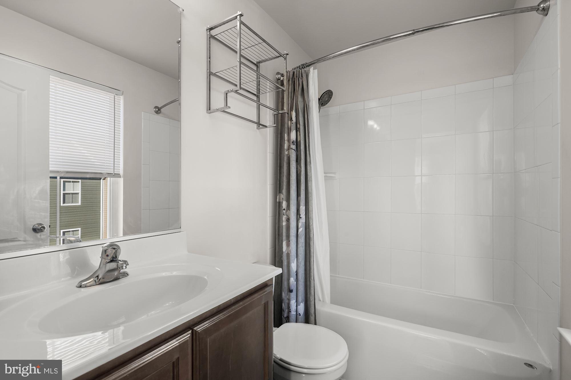 MEADE'S CROSSING - Residential