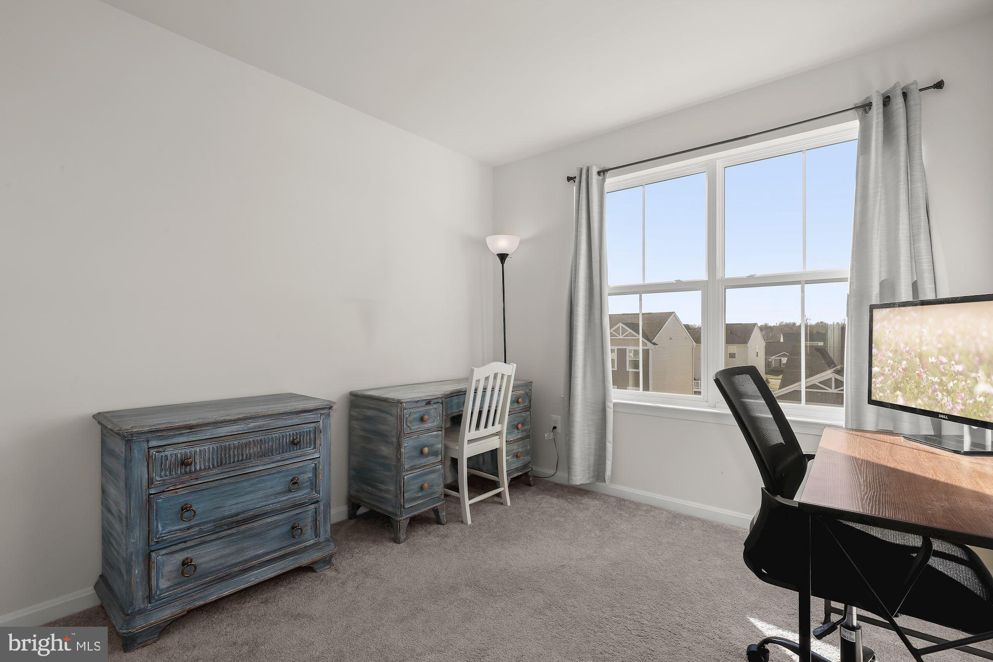 MEADE'S CROSSING - Residential