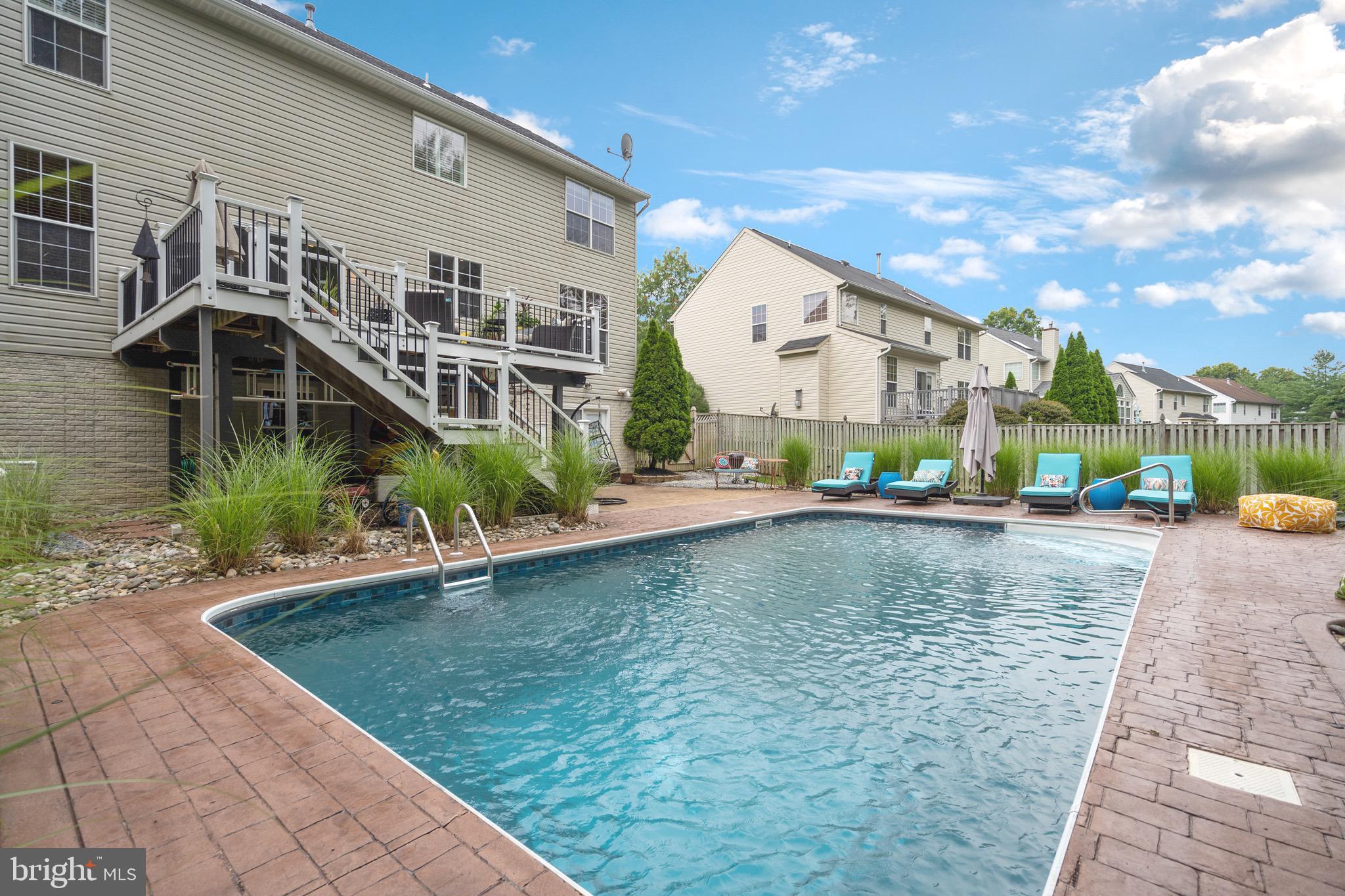 SADDLEBROOK WEST - Residential