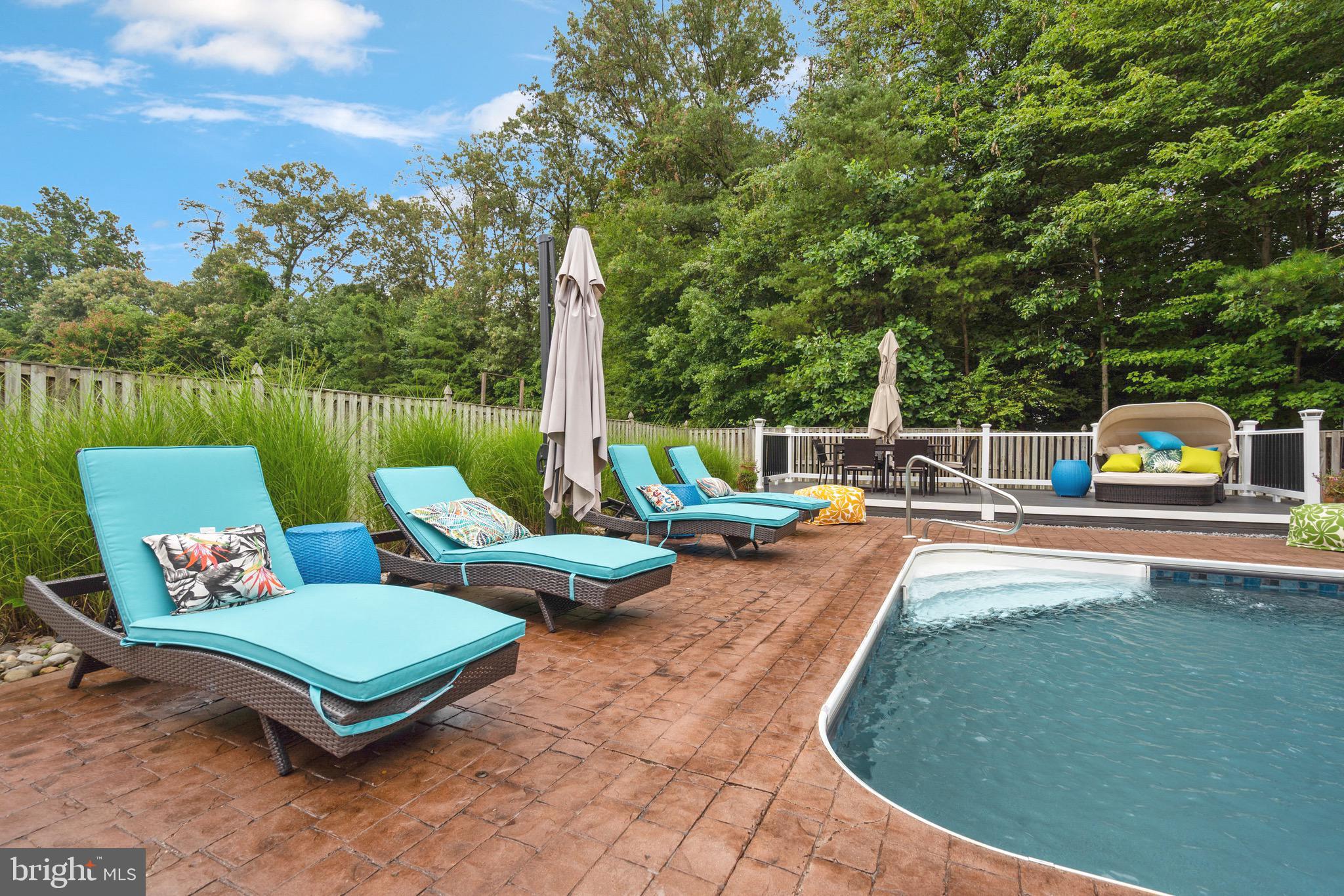 SADDLEBROOK WEST - Residential