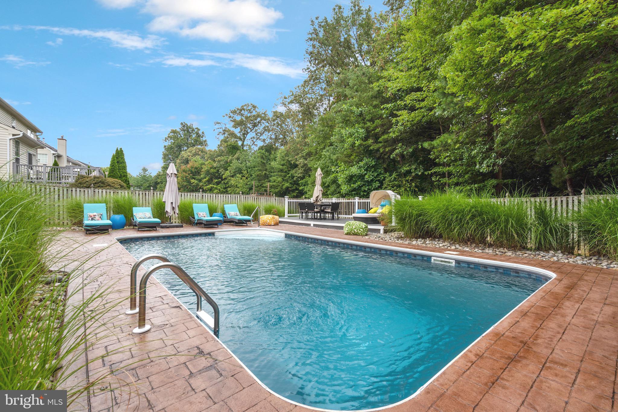 SADDLEBROOK WEST - Residential