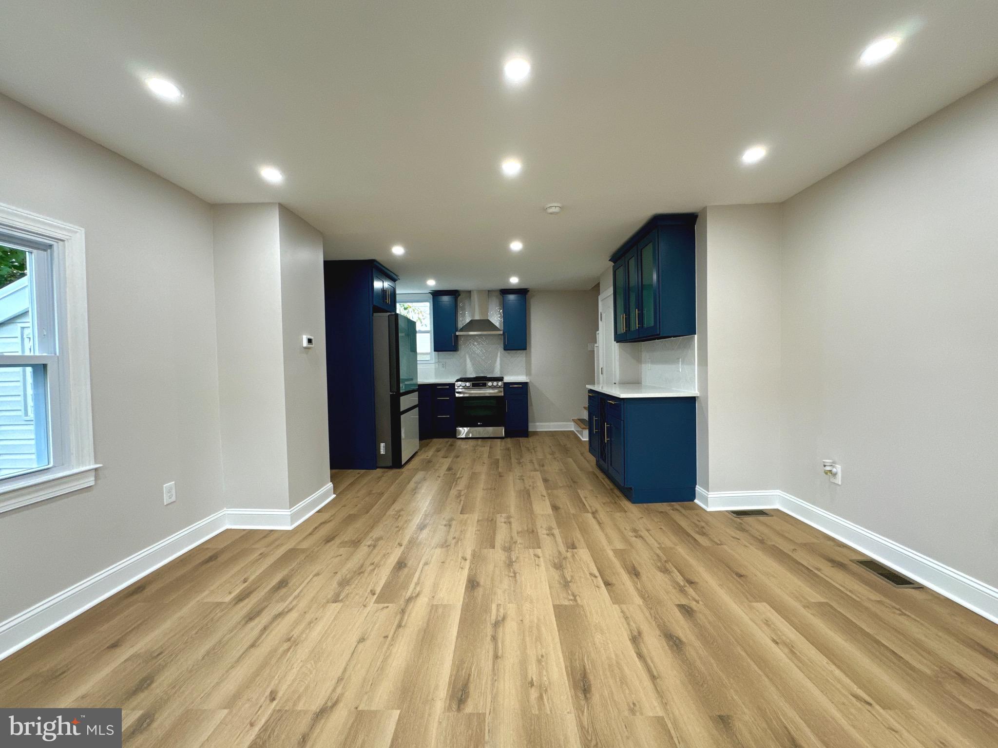 HOLMESBURG - Residential