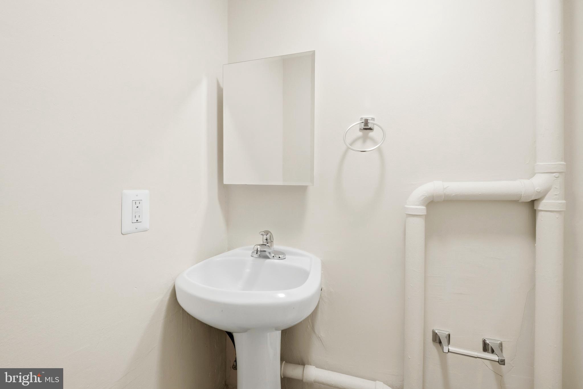 OLD CITY #1 - Commercial Sale