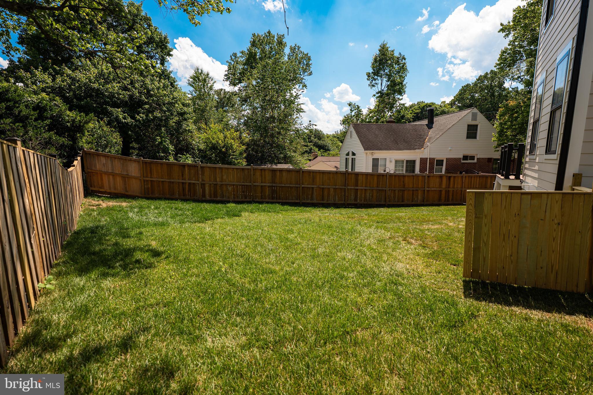 ROCK CREEK PALISADES - Residential