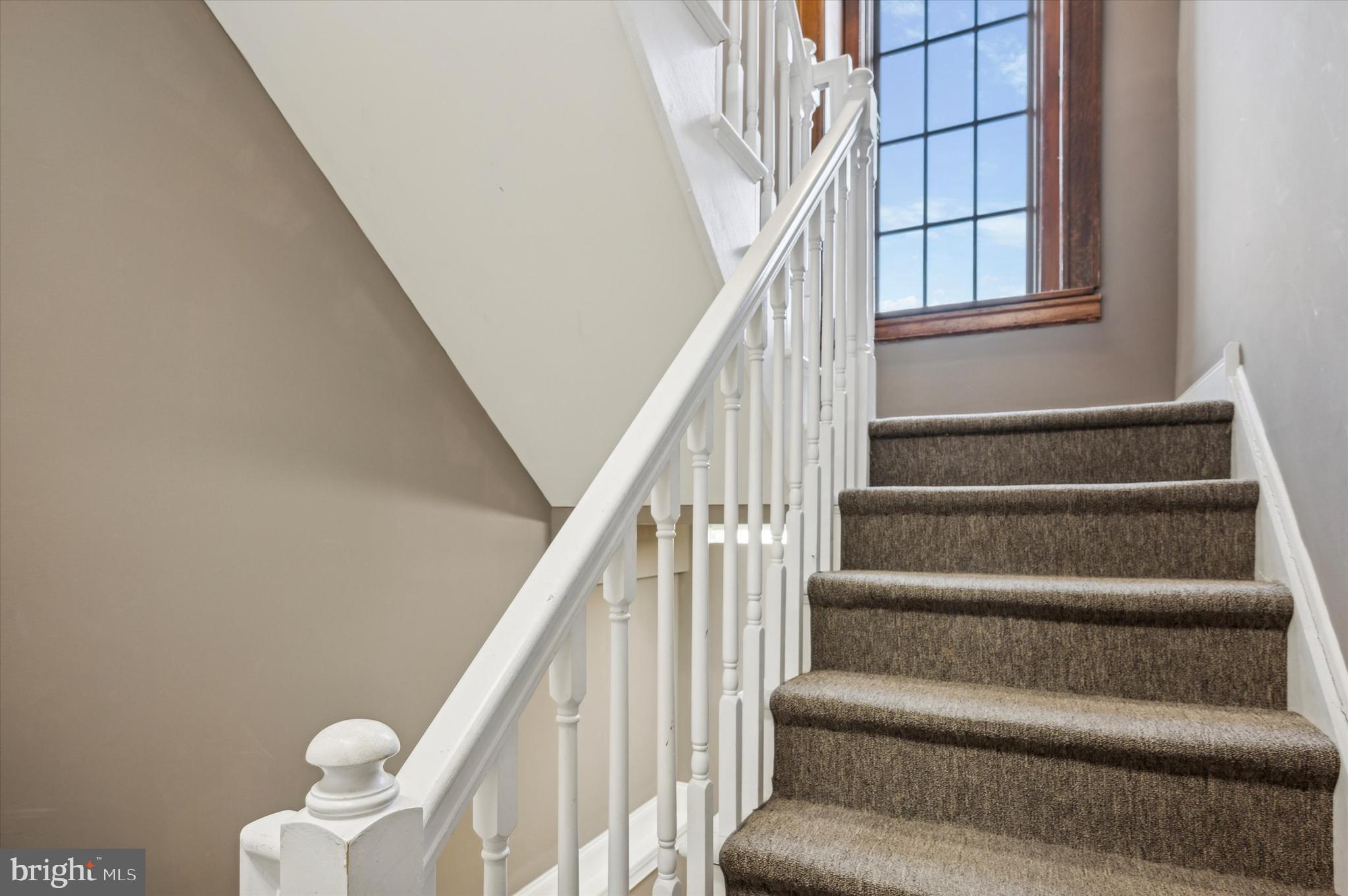 ROXBOROUGH - Residential