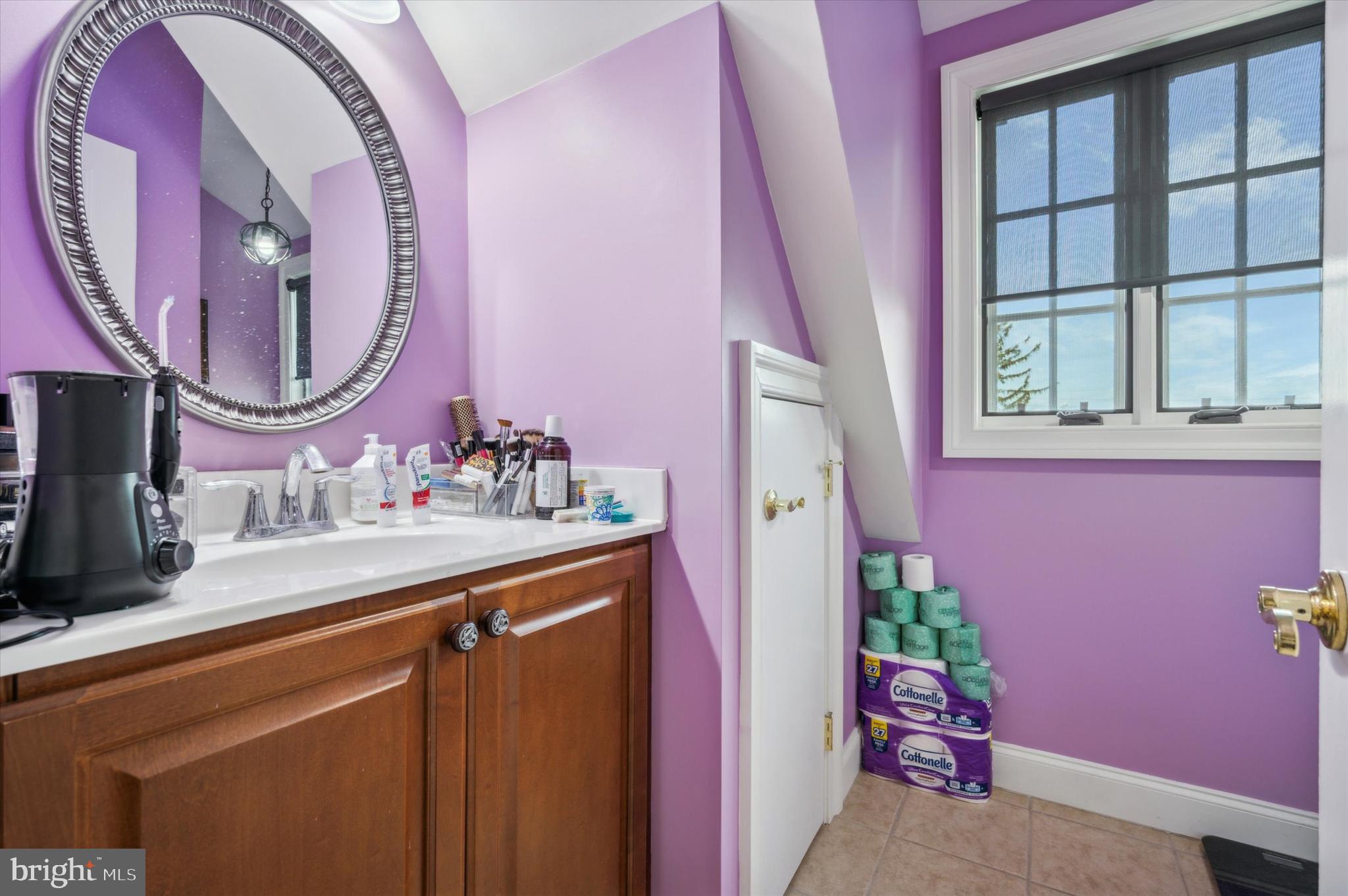 ROXBOROUGH - Residential