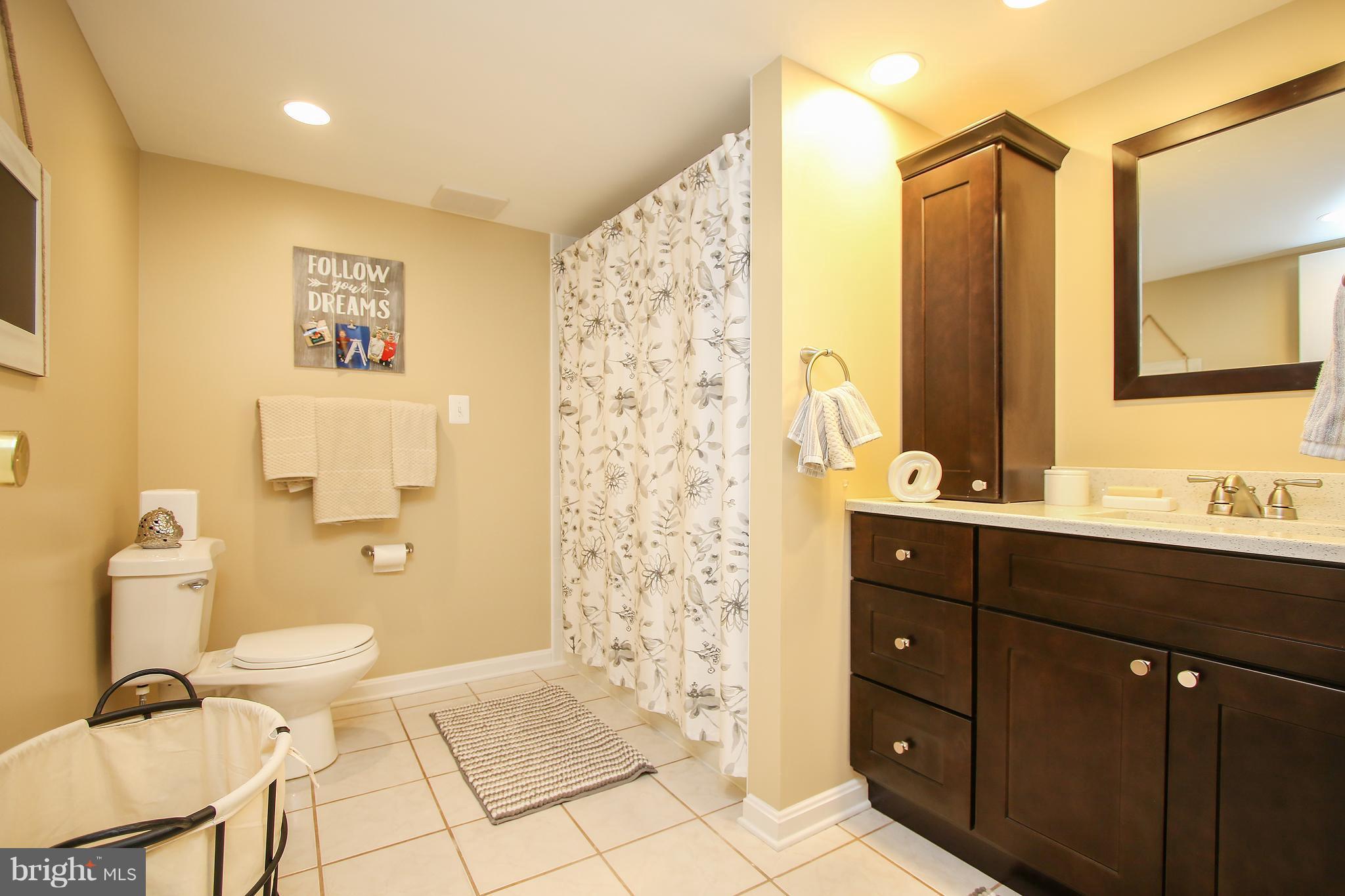 ANCIENT OAK - Residential