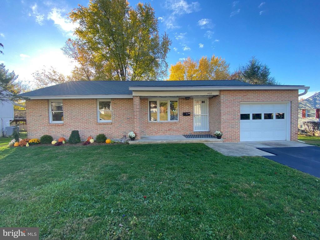 Photo of 408 Chesterfield Drive, DOWNINGTOWN, PA 19335 (MLS # PACT2121252)